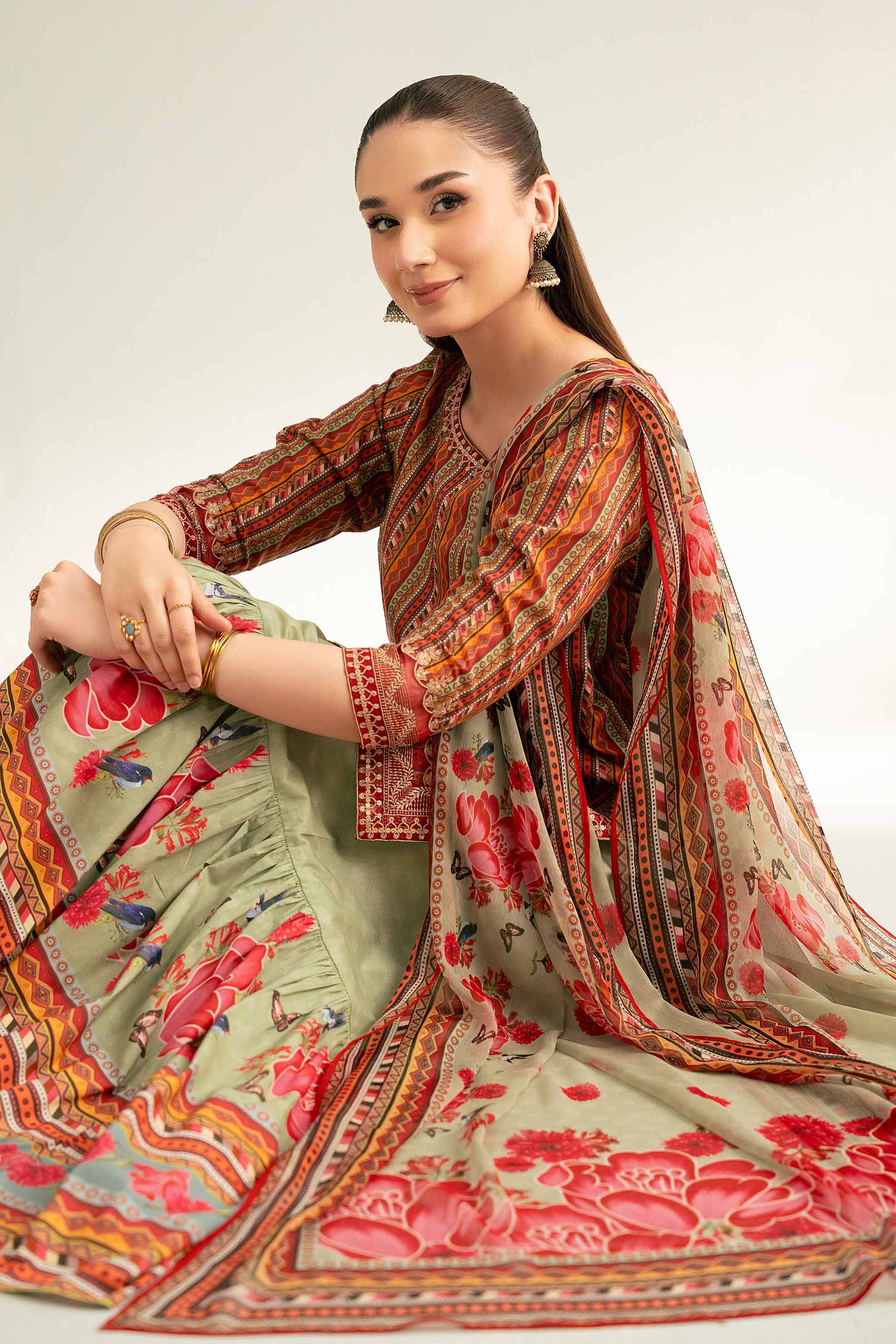 3 Piece - Embroidered Suit - 42519397