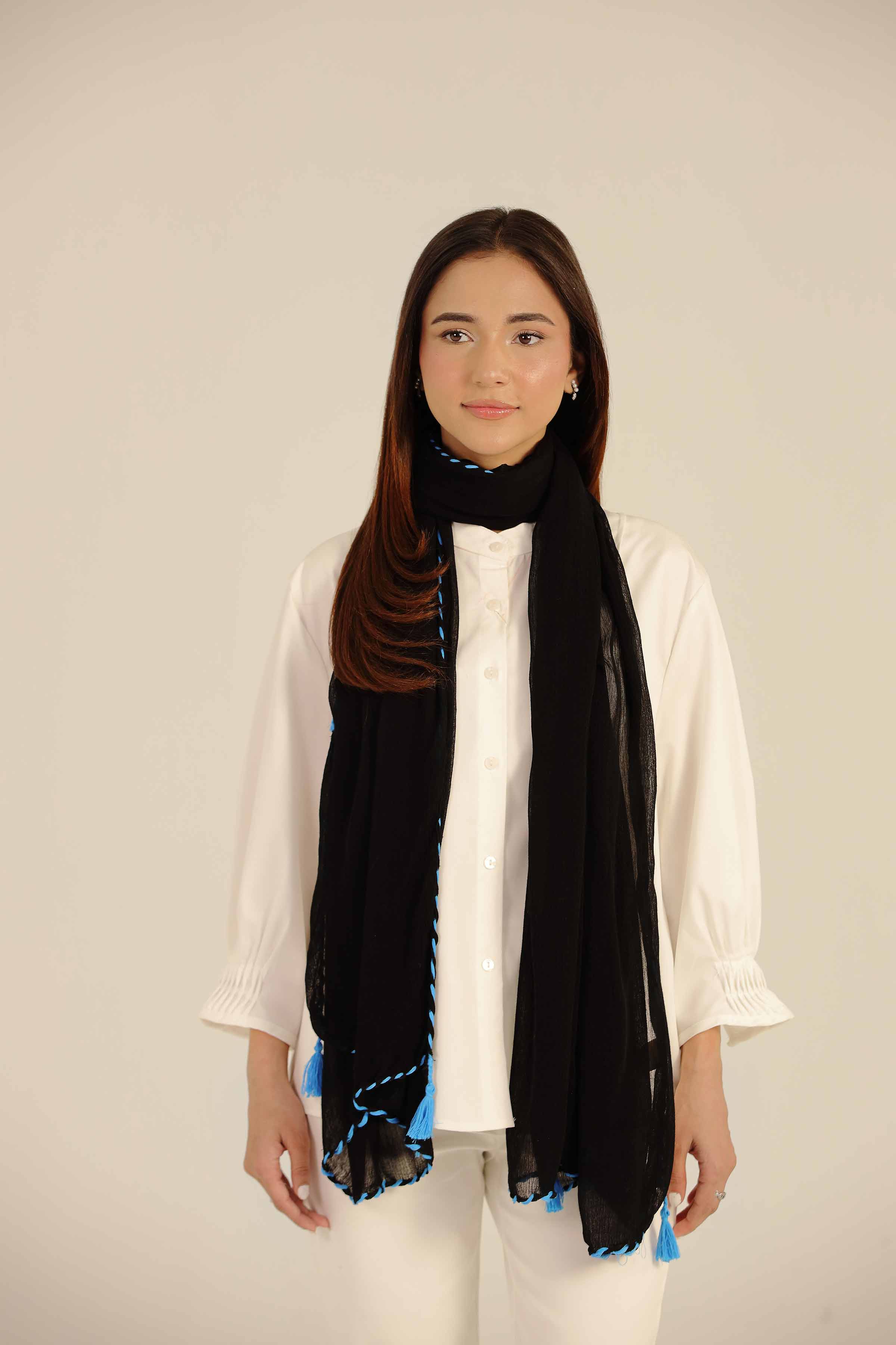 Black Women Scarf-442592103