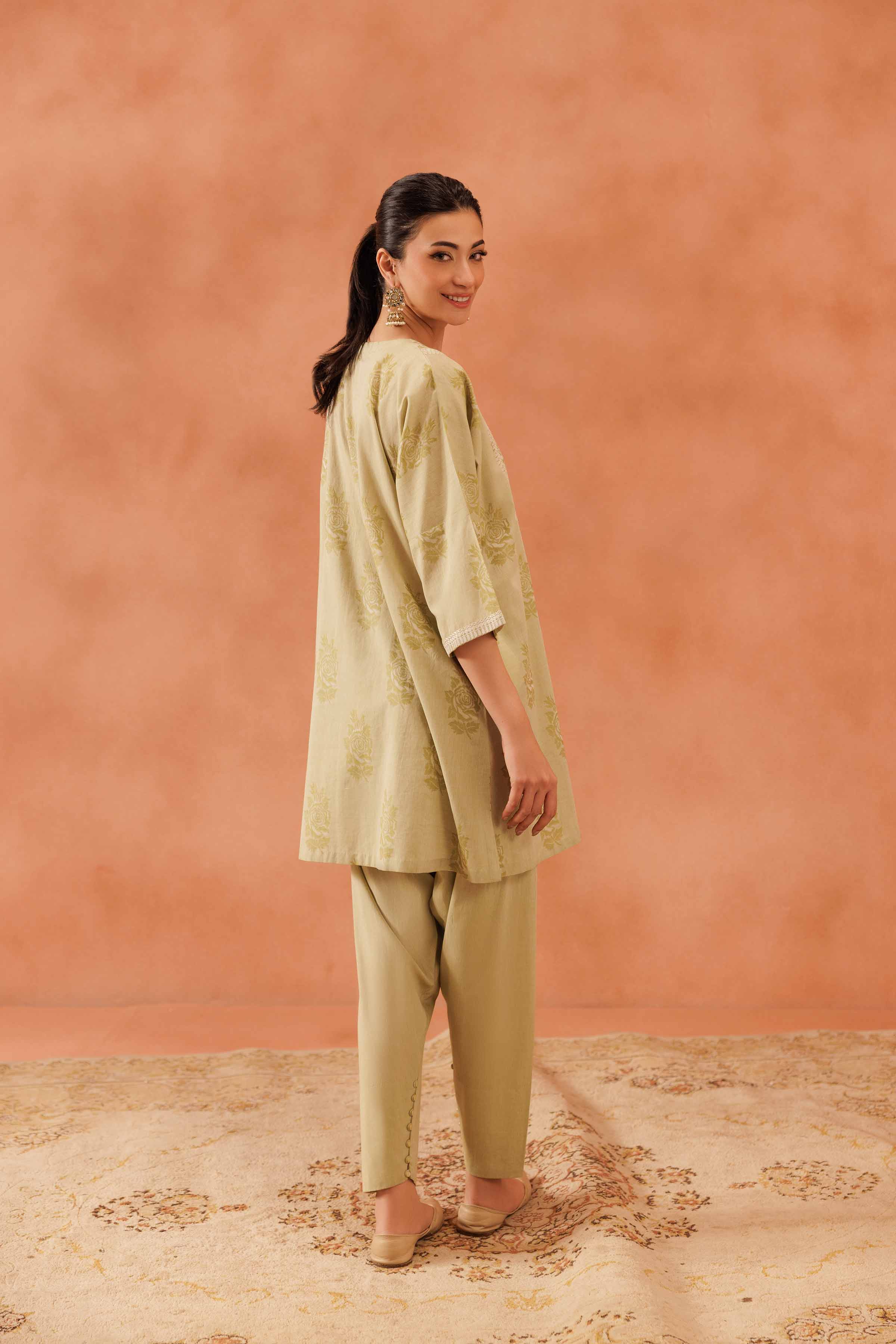 10877-2-Piece-Embroidered-Suit-KFE25-132-4.jpg 2 Piece - Embroidered Suit - KFE25-132