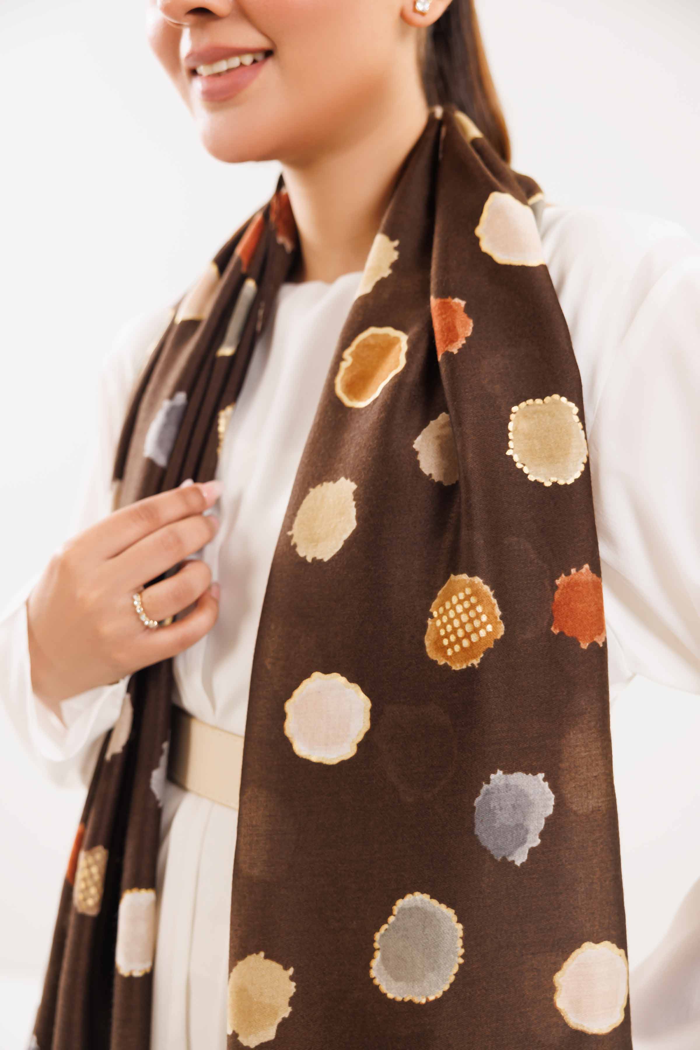 Coffee Women Scarf-442742117