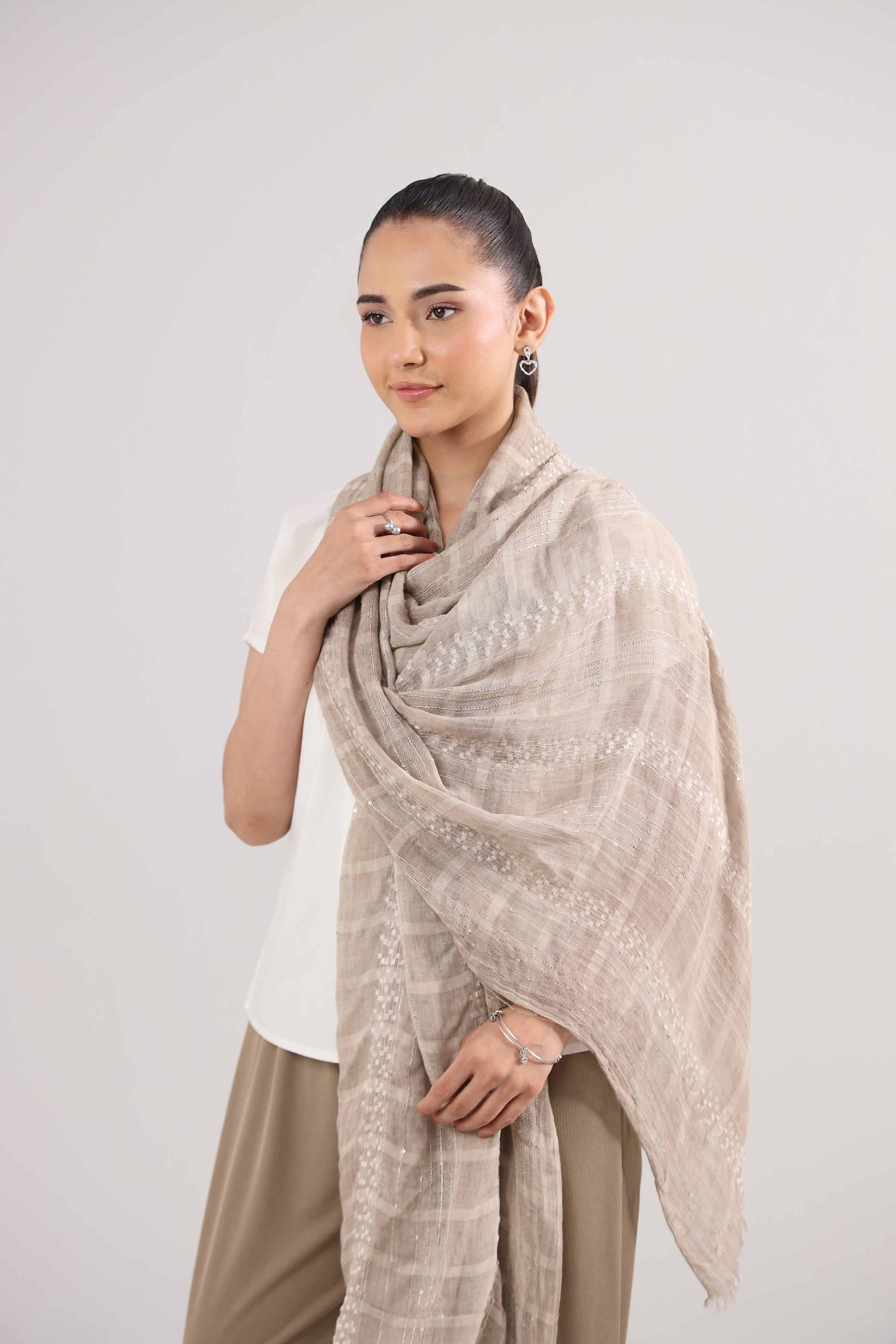 11074-Light-Grey-Women-Scarf-442432111-1.jpg Light Grey Women Scarf-442432111
