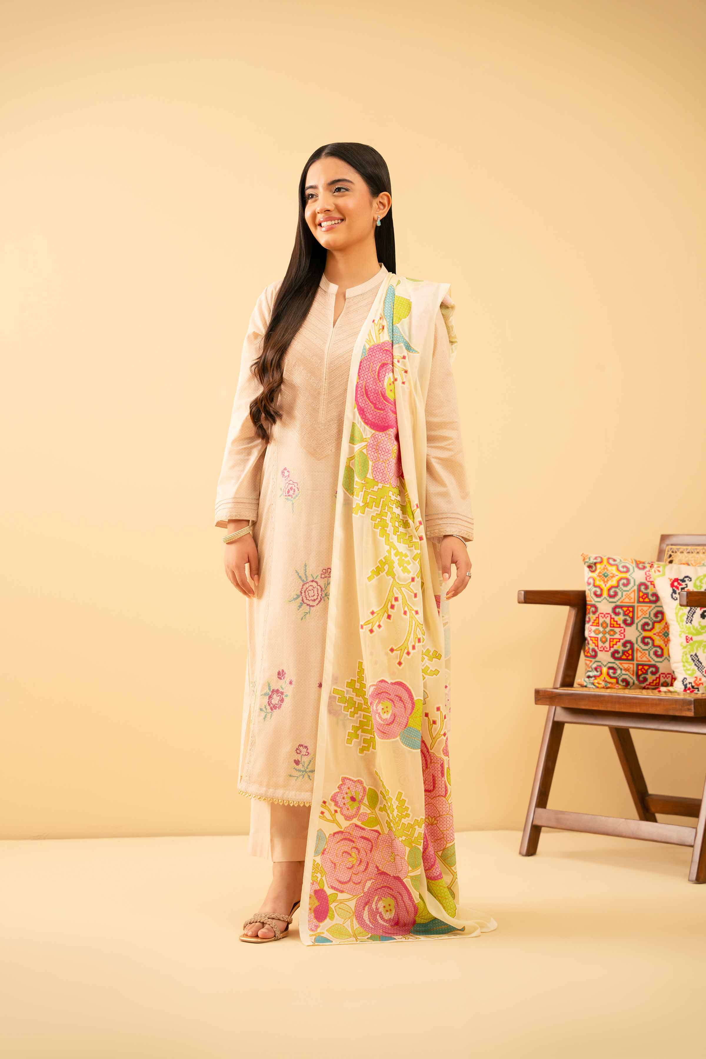 11376-3-Piece-Printed-Embroidered-Suit-PE25-487-4.jpg 3 Piece - Printed Embroidered Suit - PE25-487