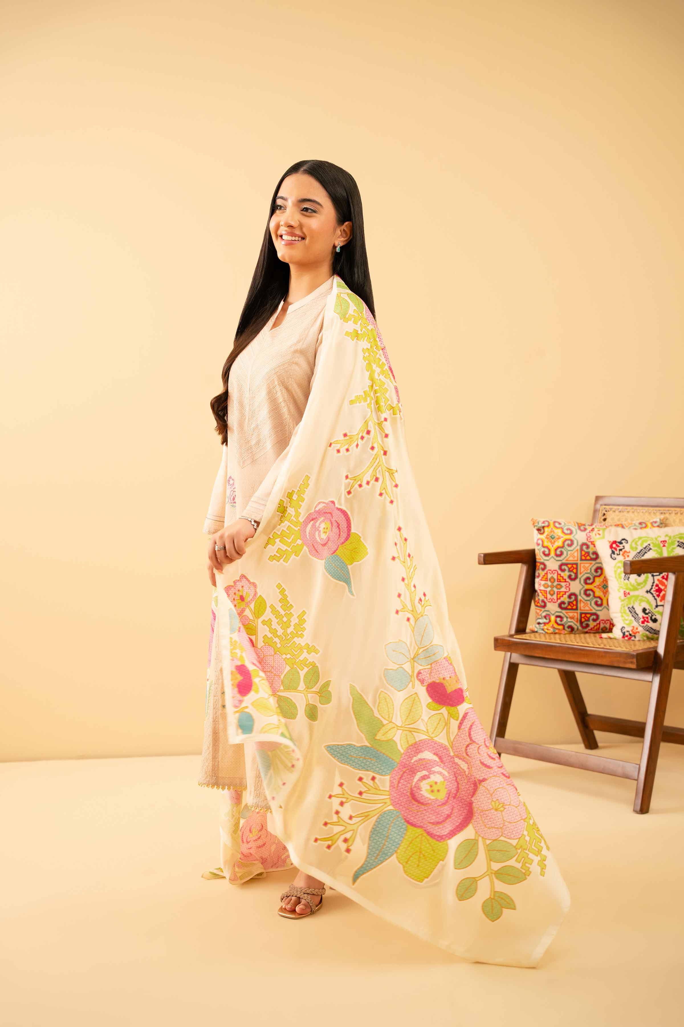 11376-3-Piece-Printed-Embroidered-Suit-PE25-487-6.jpg 3 Piece - Printed Embroidered Suit - PE25-487