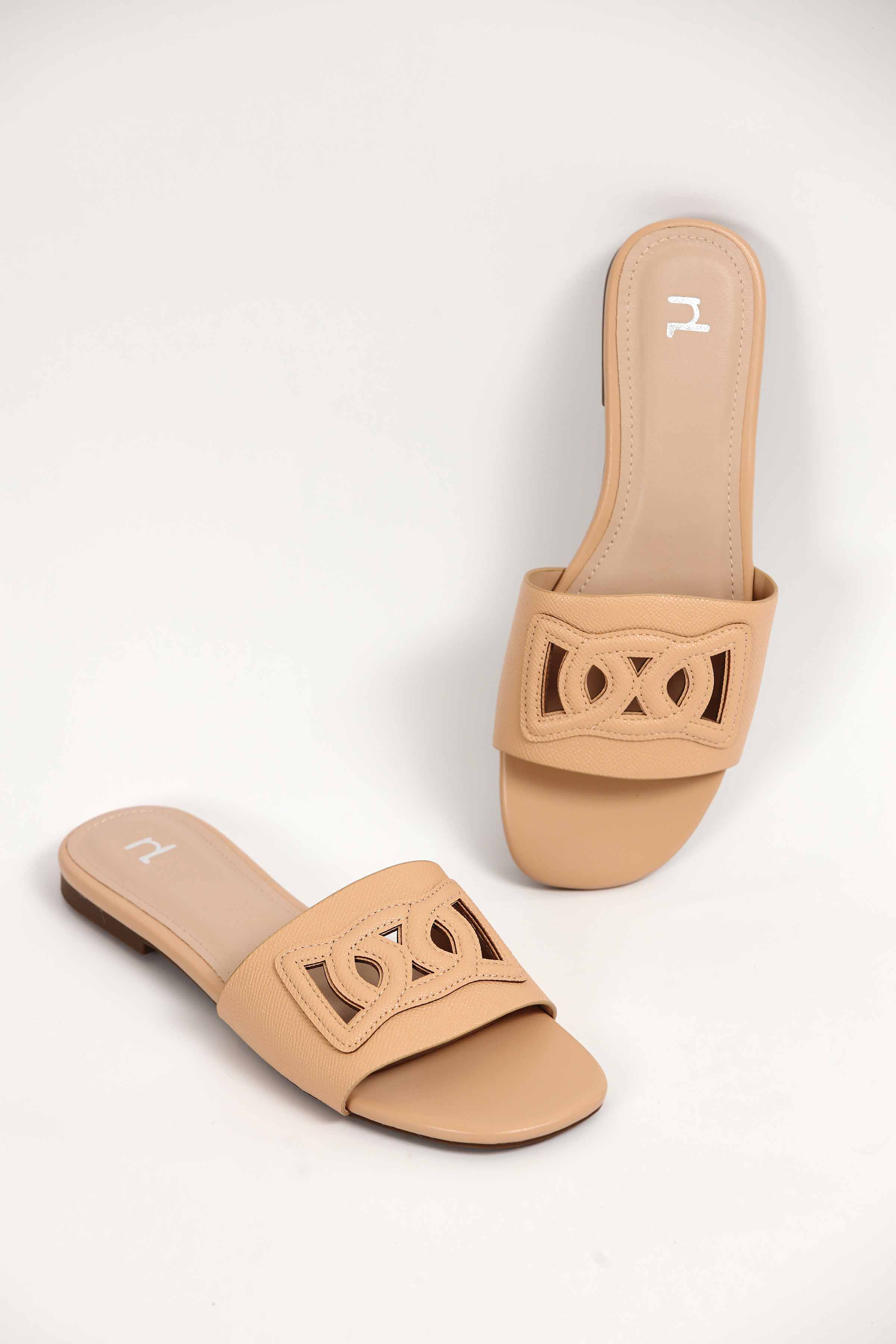 12013-Beige-Chappal-439242918-1.jpg Beige Chappal-439242918