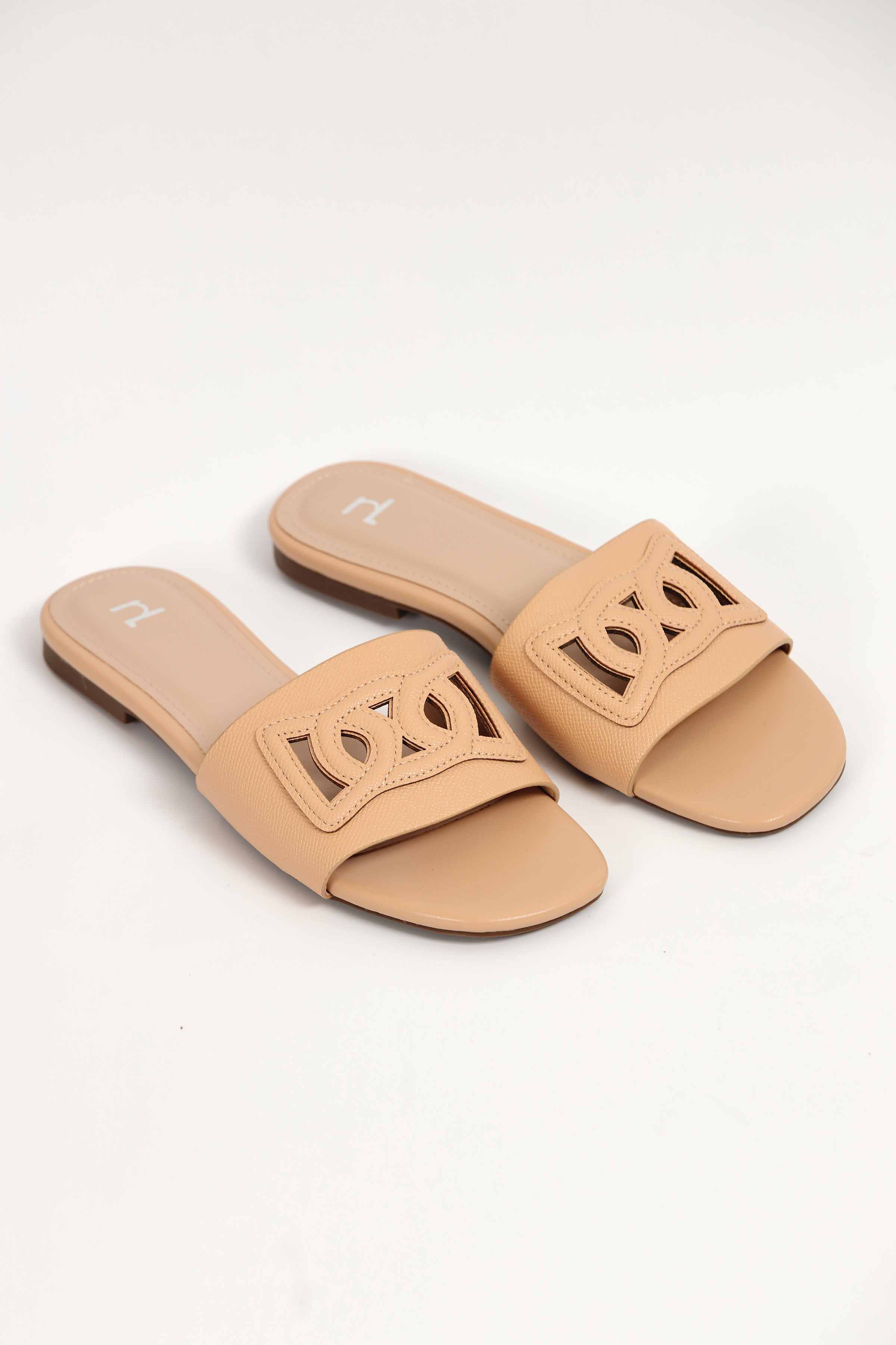 12013-Beige-Chappal-439242918-2.jpg Beige Chappal-439242918