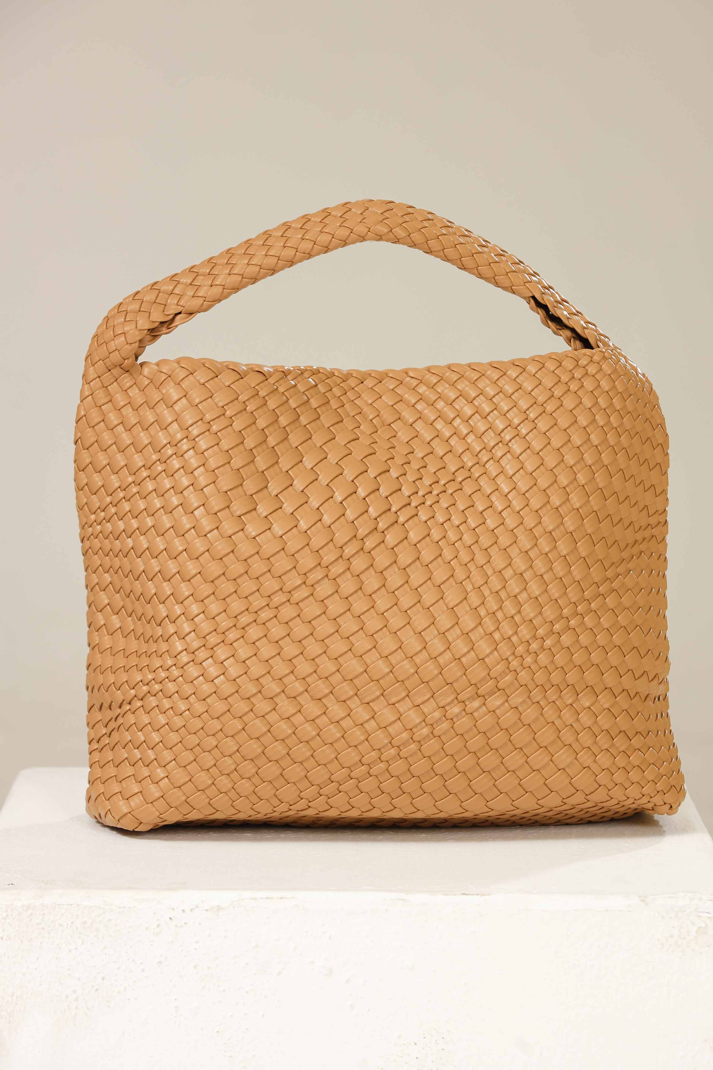 Beige Hand Bag-437762118
