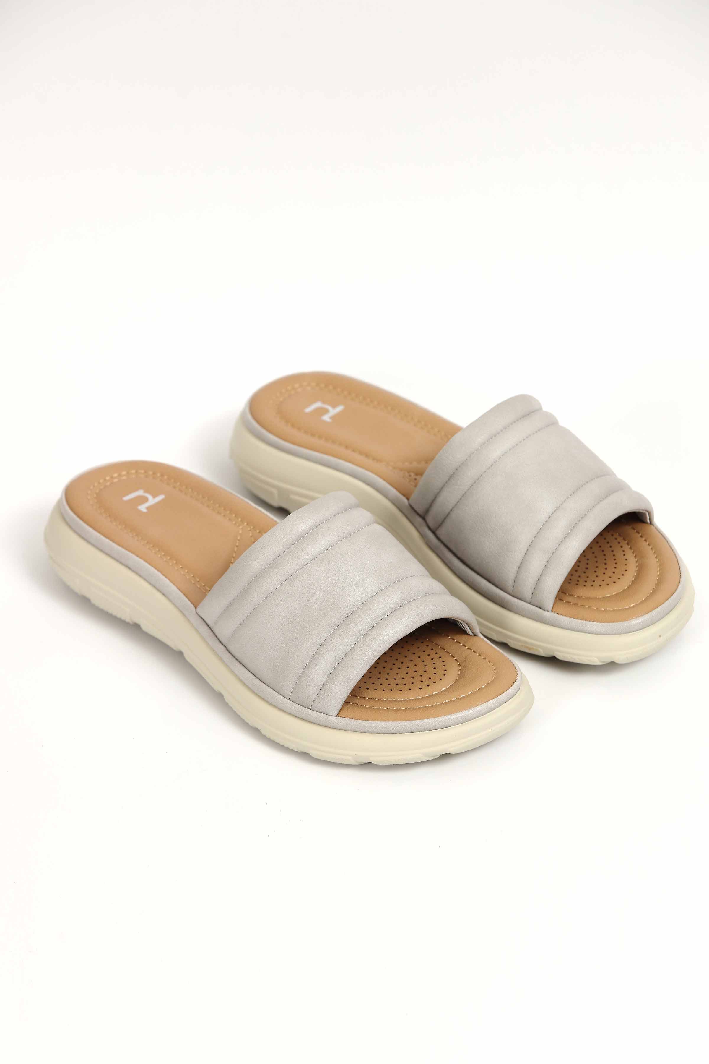 Beige Chappal-438952918