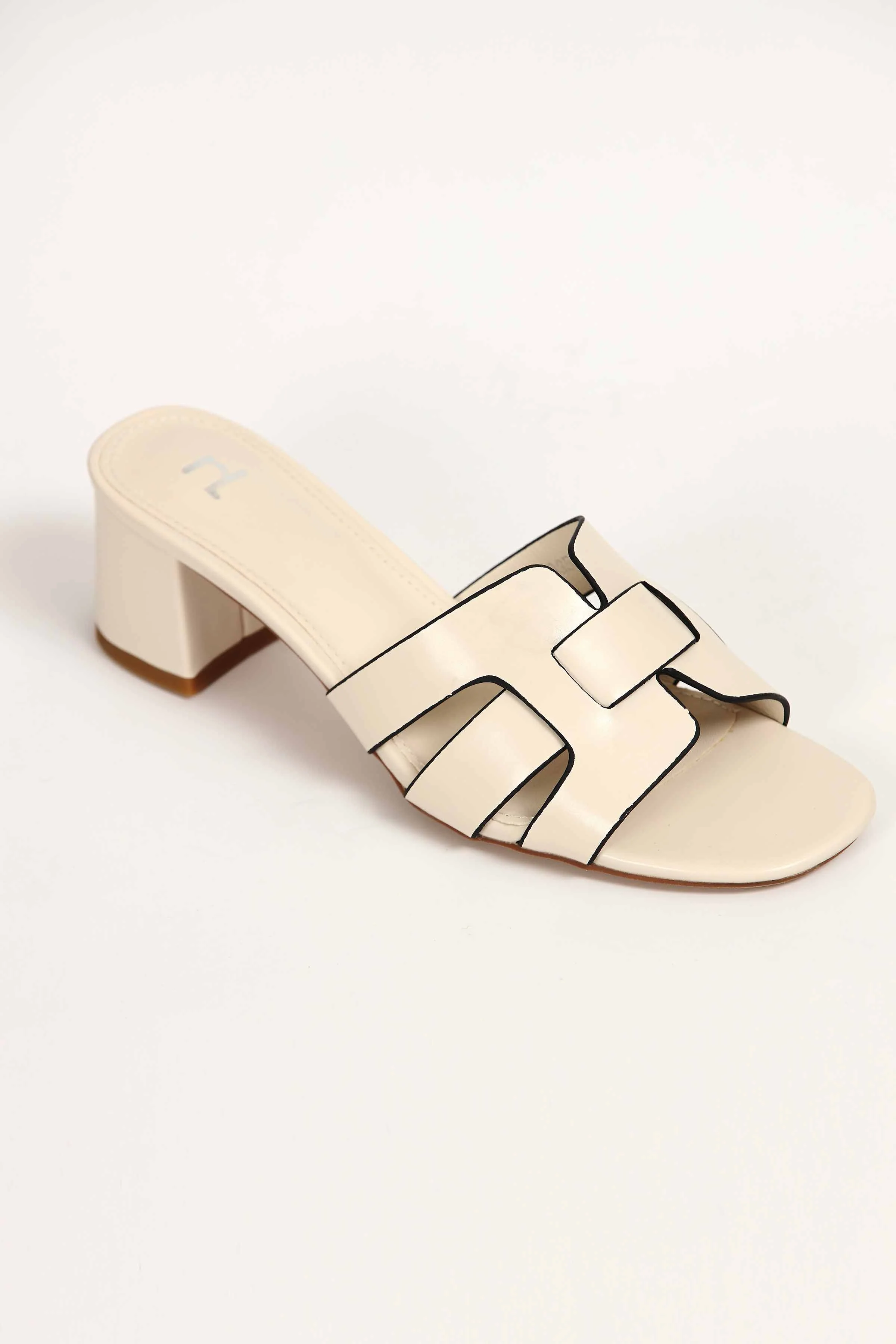 Off White Chappal-439272907