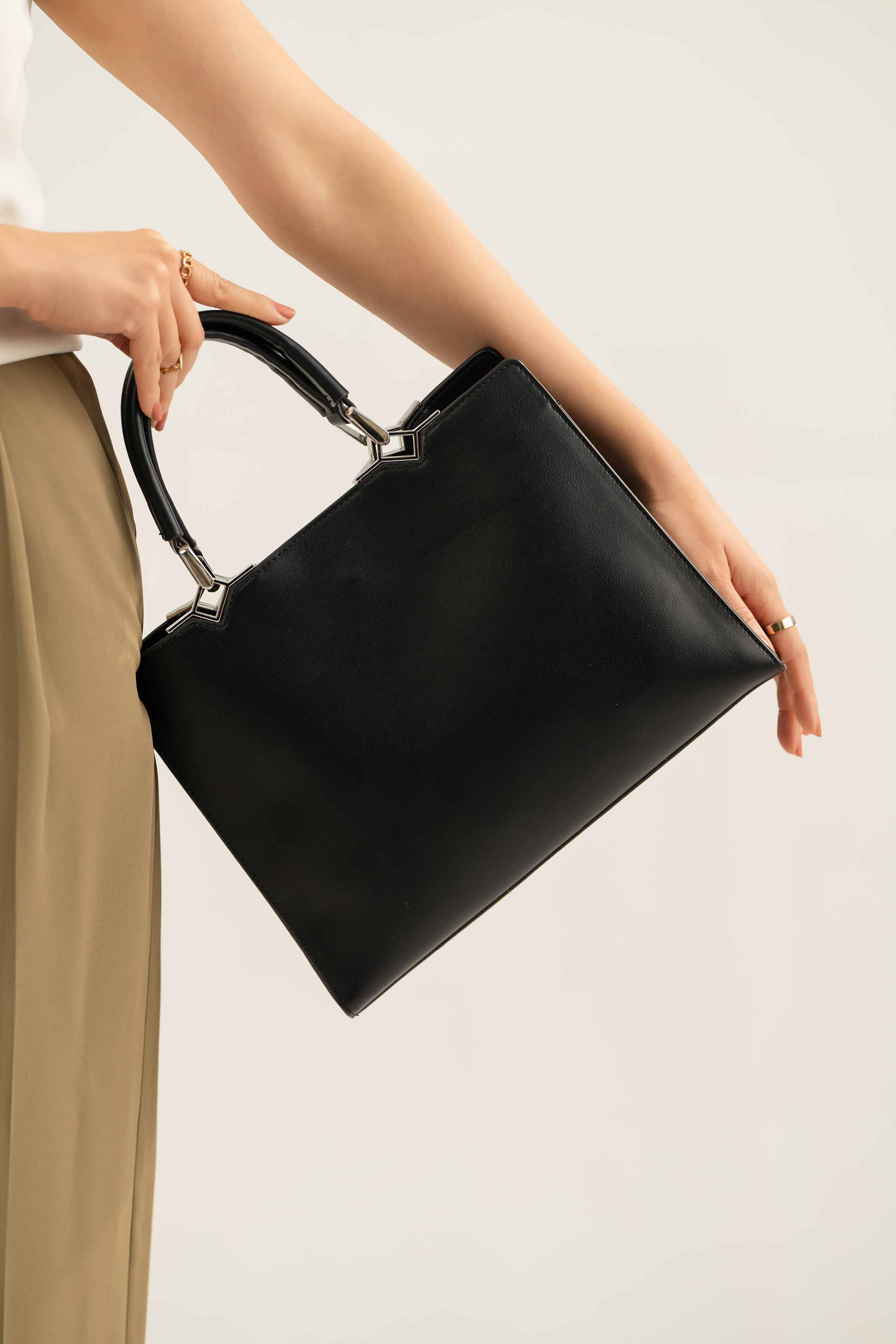 Black Shoulder Bag-440962103