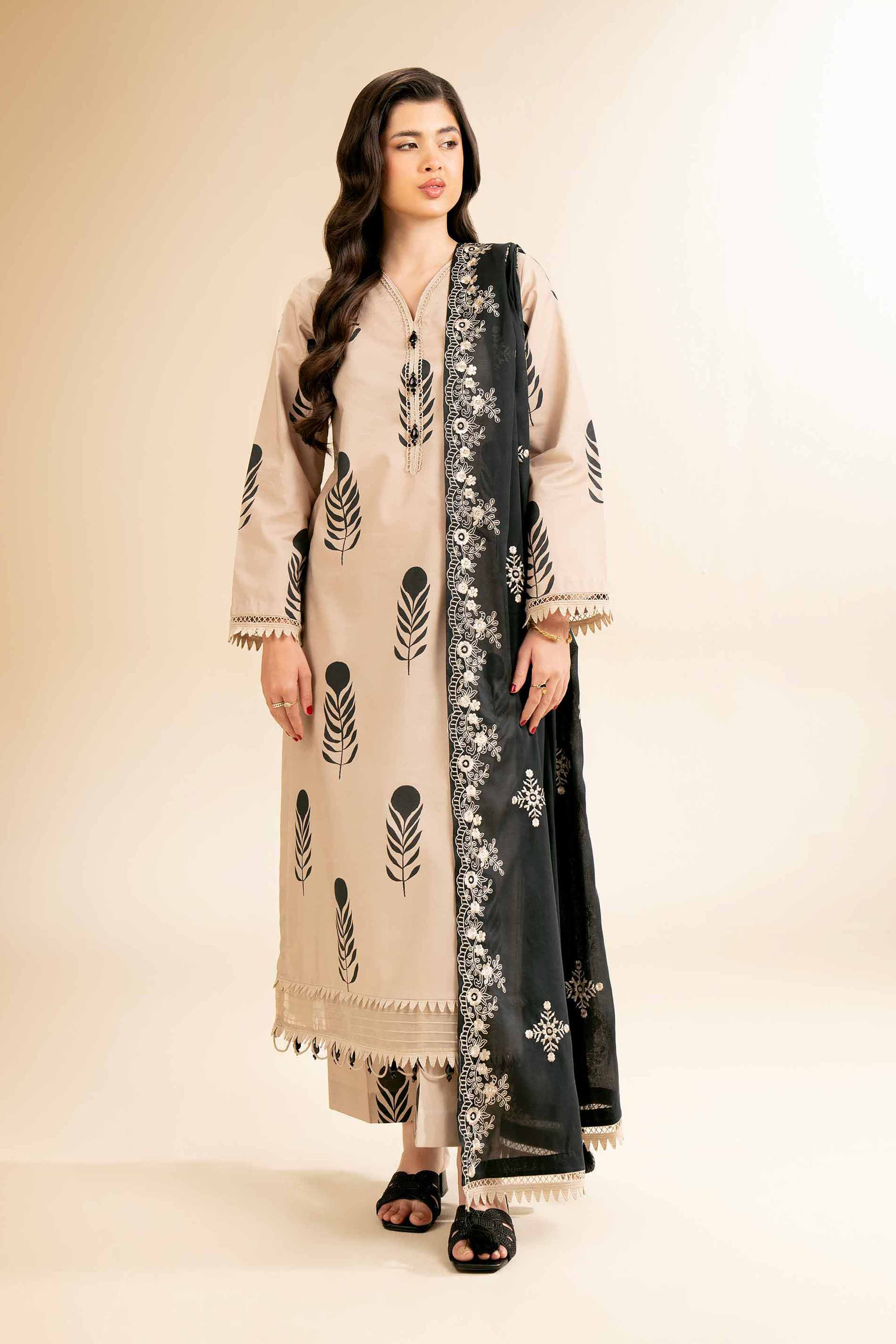 3 Piece - Printed Embroidered Suit - 42501500
