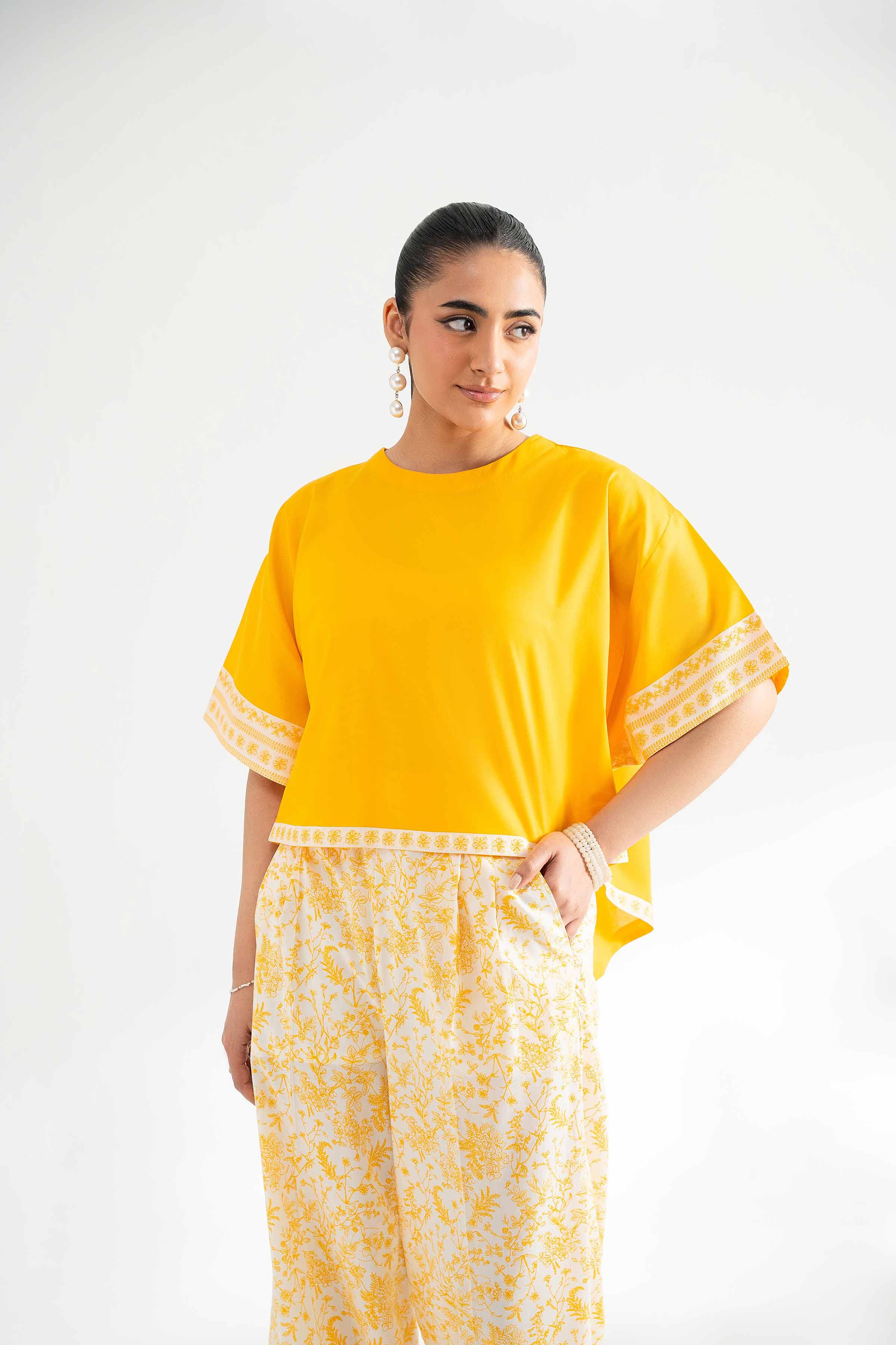 1299-2-Piece-Printed-Suit-42501551-4.jpg 2 Piece - Printed Suit - 42501551