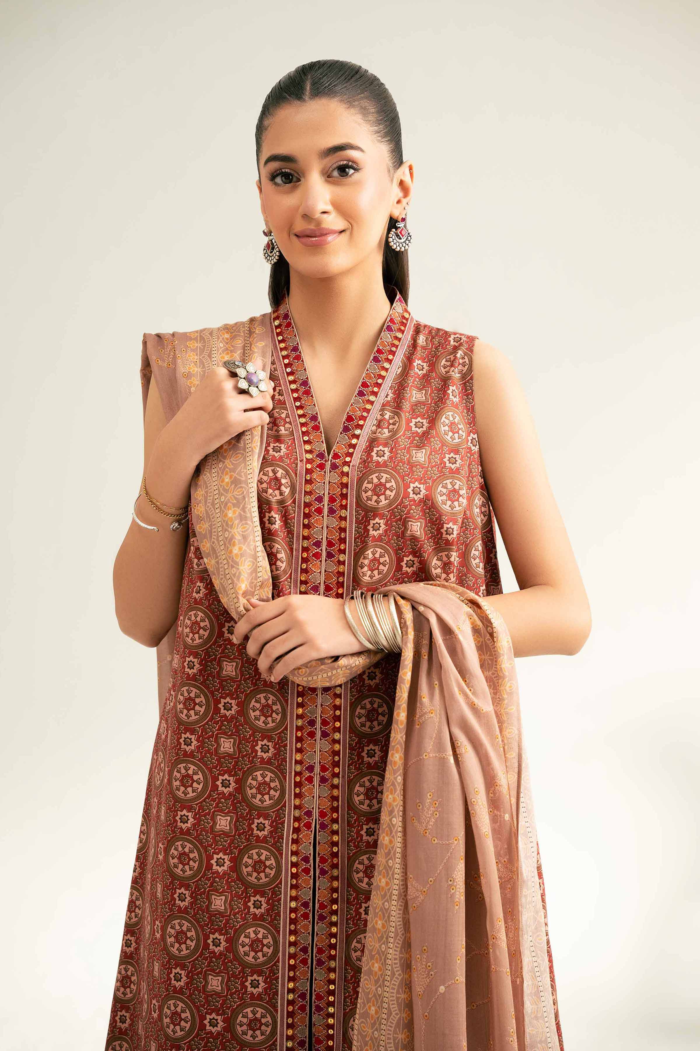 3 Piece - Embroidered Suit - 42519177