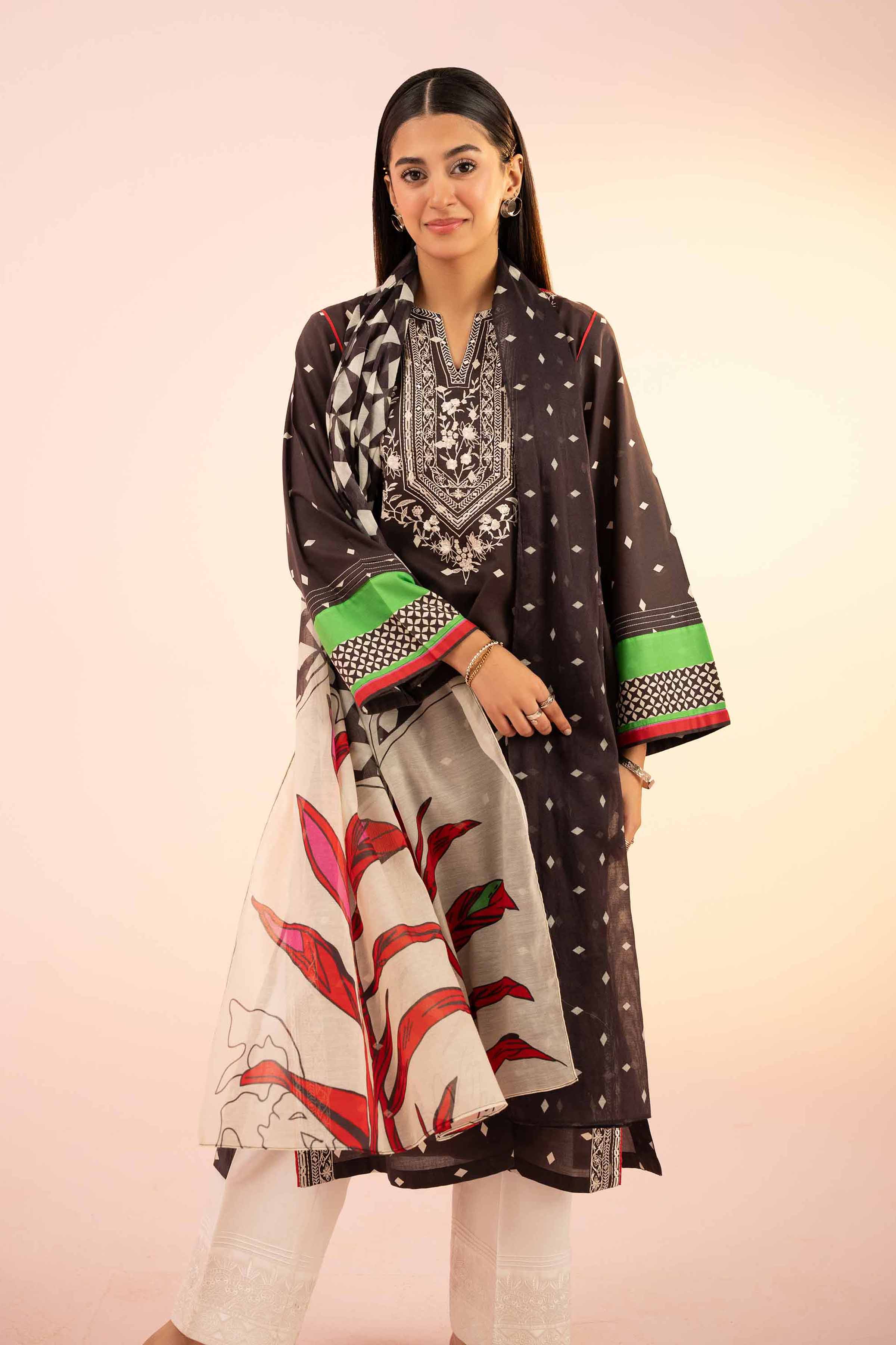 1846-2-Piece-Printed-Embroidered-Suit-PS25-75-2.jpg 2 Piece - Printed Embroidered Suit - PS25-75
