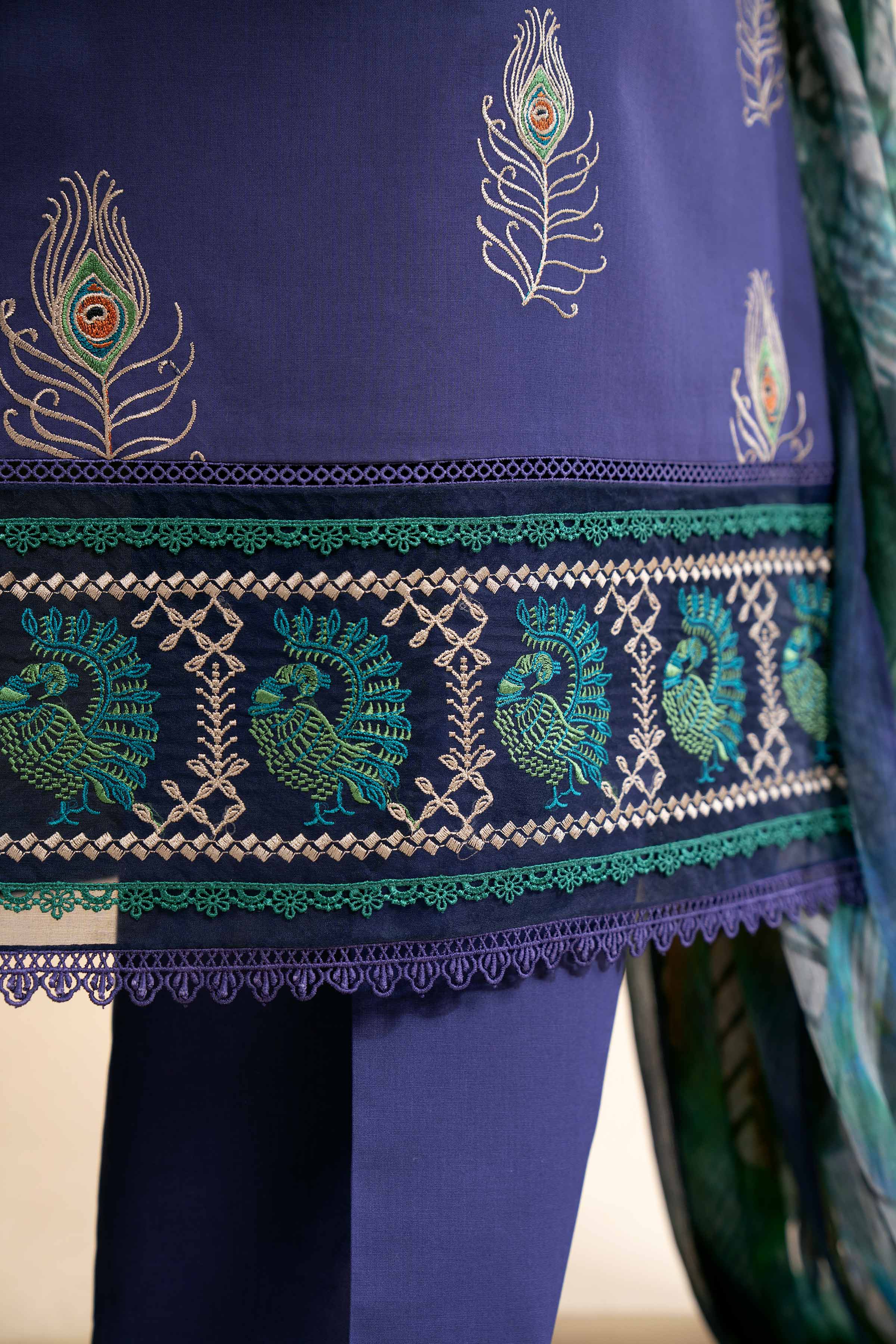 1857-3-Piece-Digital-Printed-Embroidered-Suit-42501609-4.jpg 3 Piece - Digital Printed Embroidered Suit - 42501609