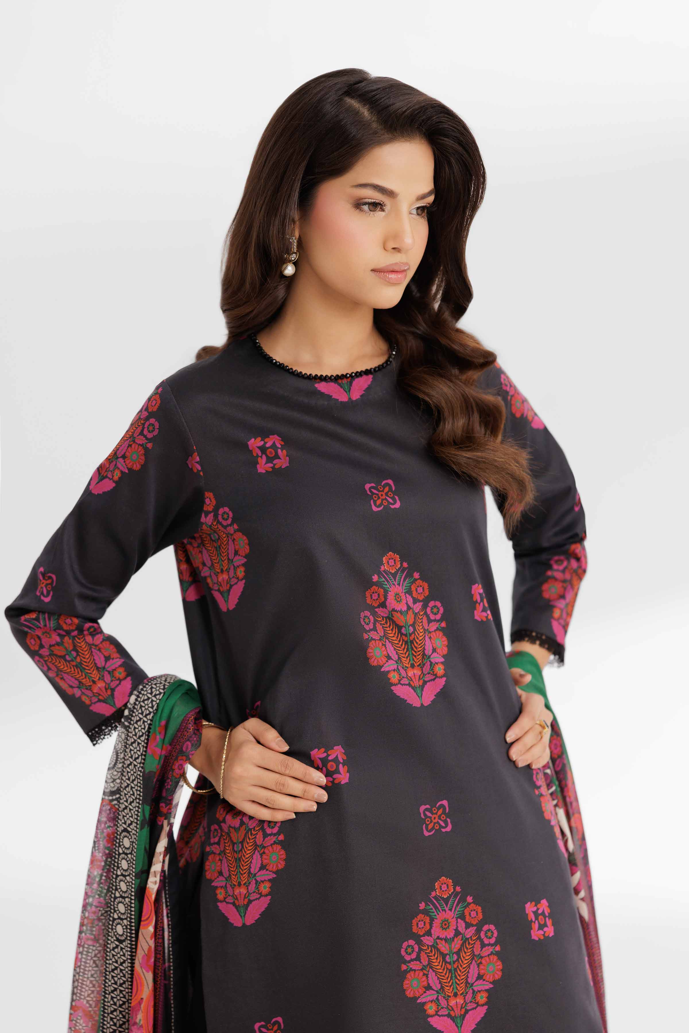 1924-3-Piece-Printed-Loose-Fabric-42503349-1.jpg 3 Piece - Printed Loose Fabric - 42503349