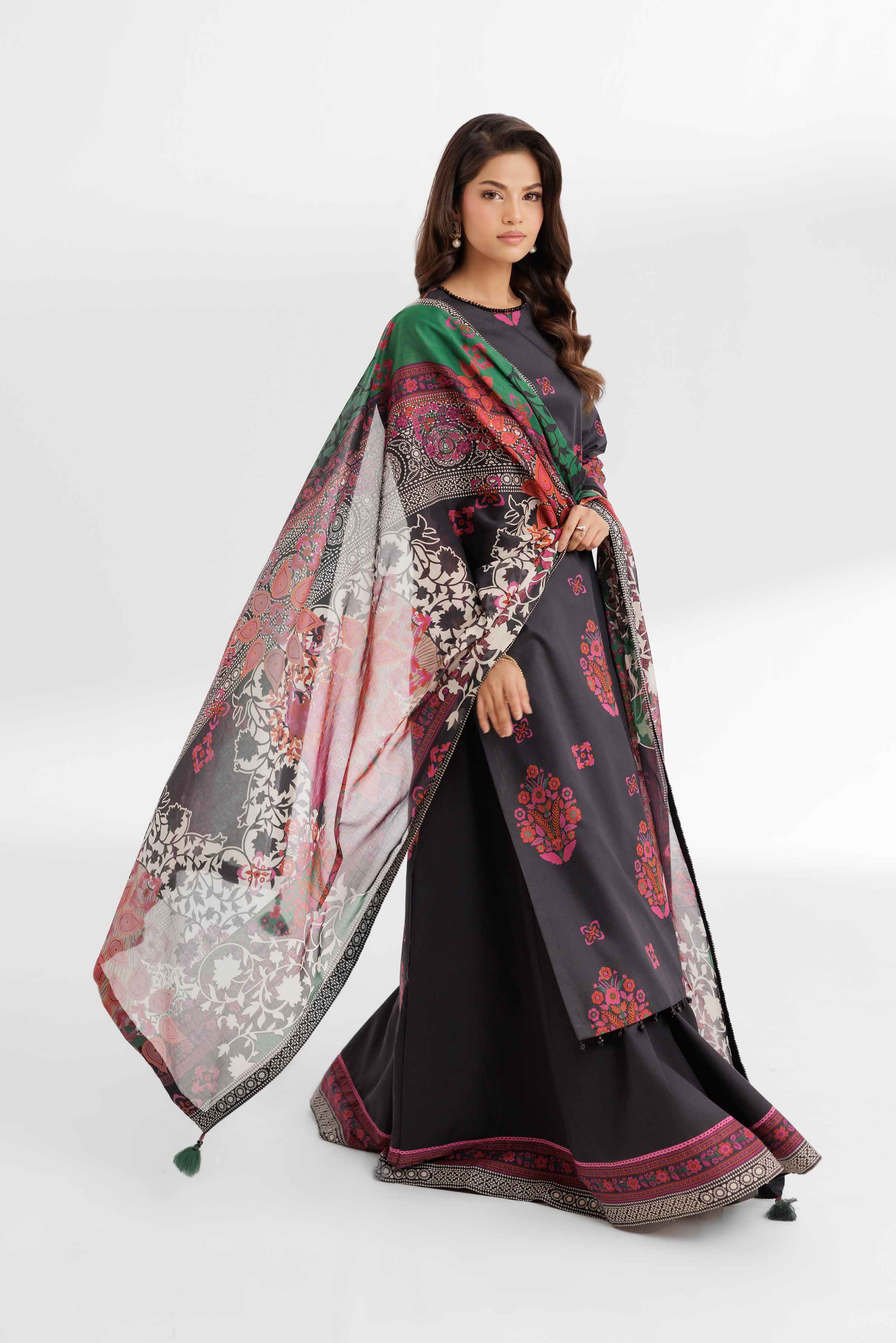 1924-3-Piece-Printed-Loose-Fabric-42503349-3.jpg 3 Piece - Printed Loose Fabric - 42503349