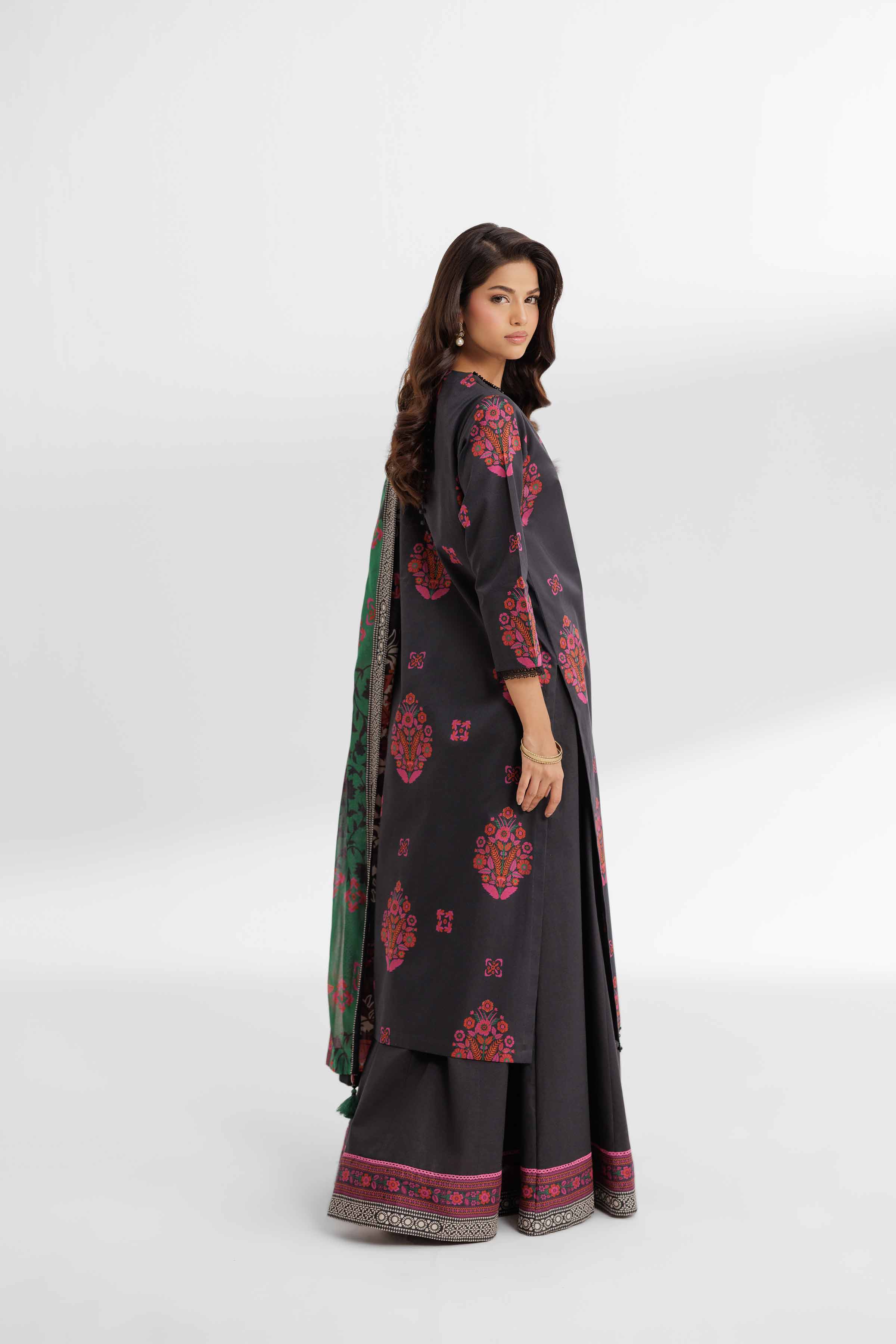 1924-3-Piece-Printed-Loose-Fabric-42503349-5.jpg 3 Piece - Printed Loose Fabric - 42503349