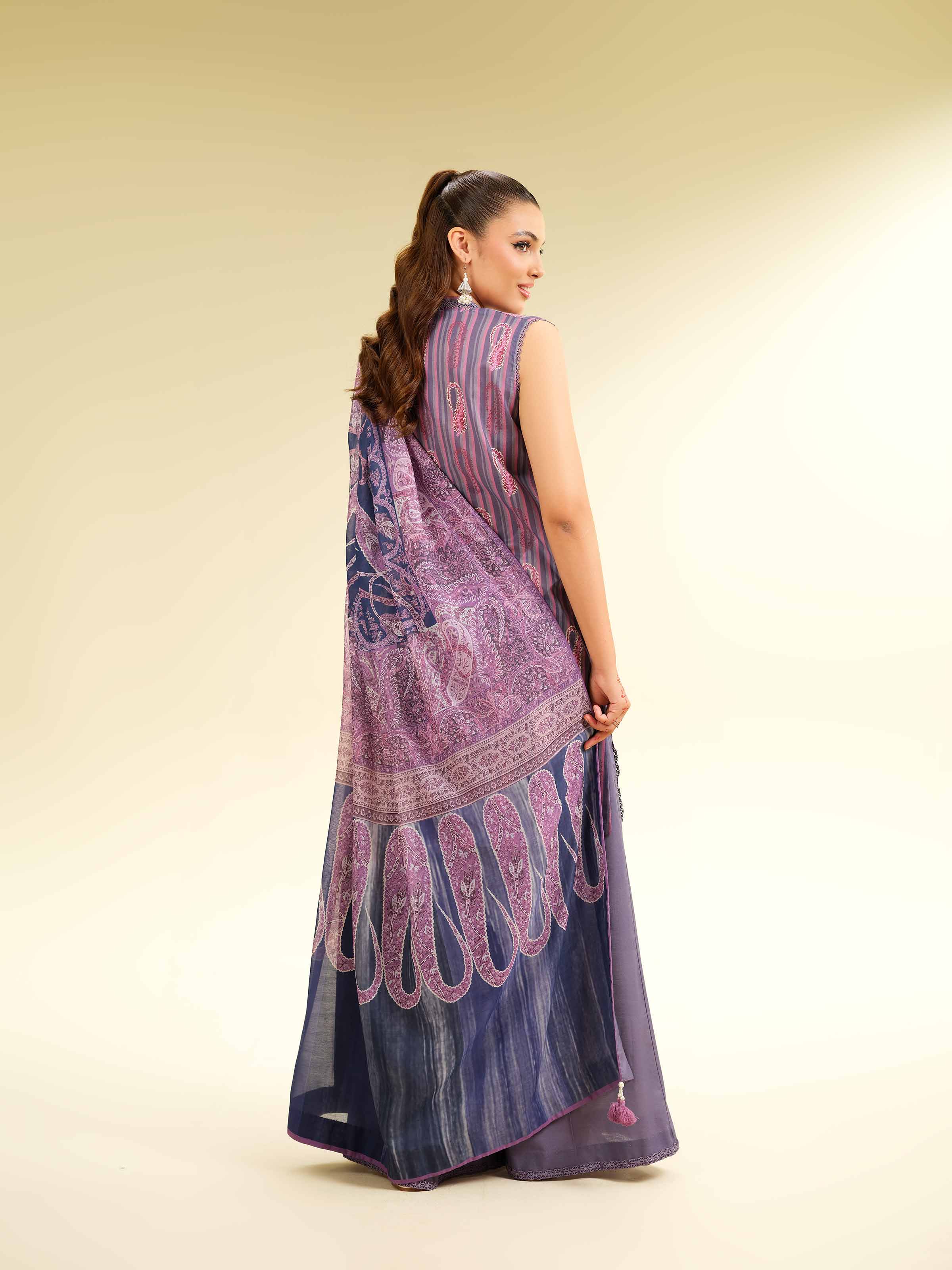 220-3-Piece-Printed-Suit-42501469-3.jpg 3 Piece - Printed Suit - 42501469