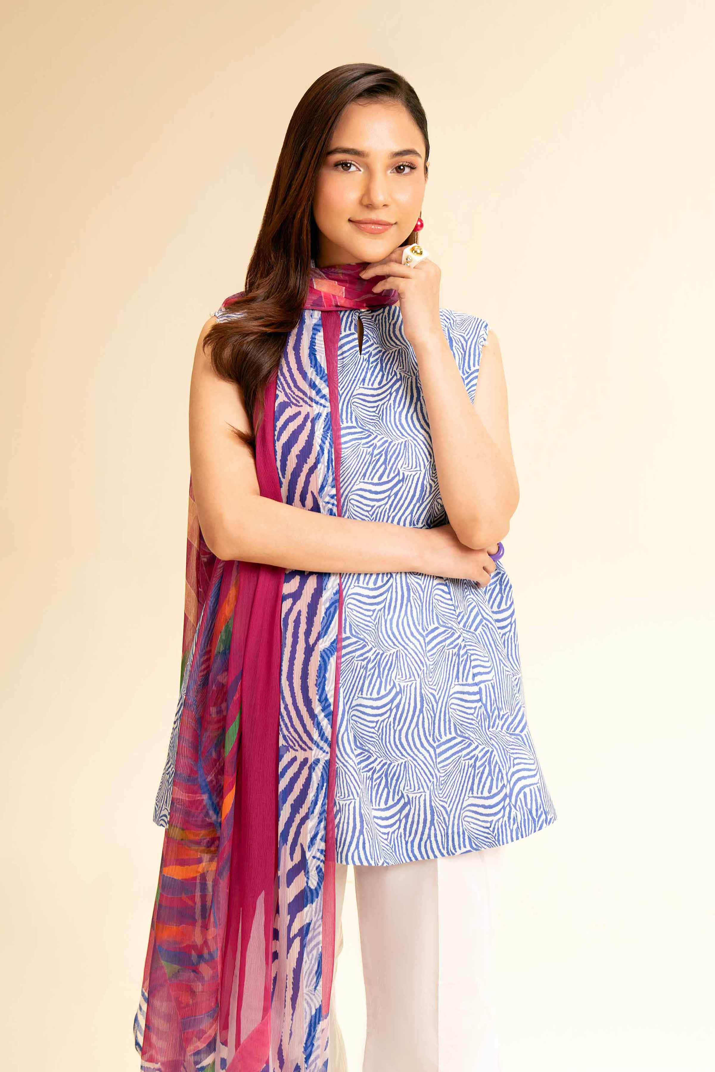 240-3-Piece-Printed-Suit-42501235-2.jpg 3 Piece - Printed Suit - 42501235