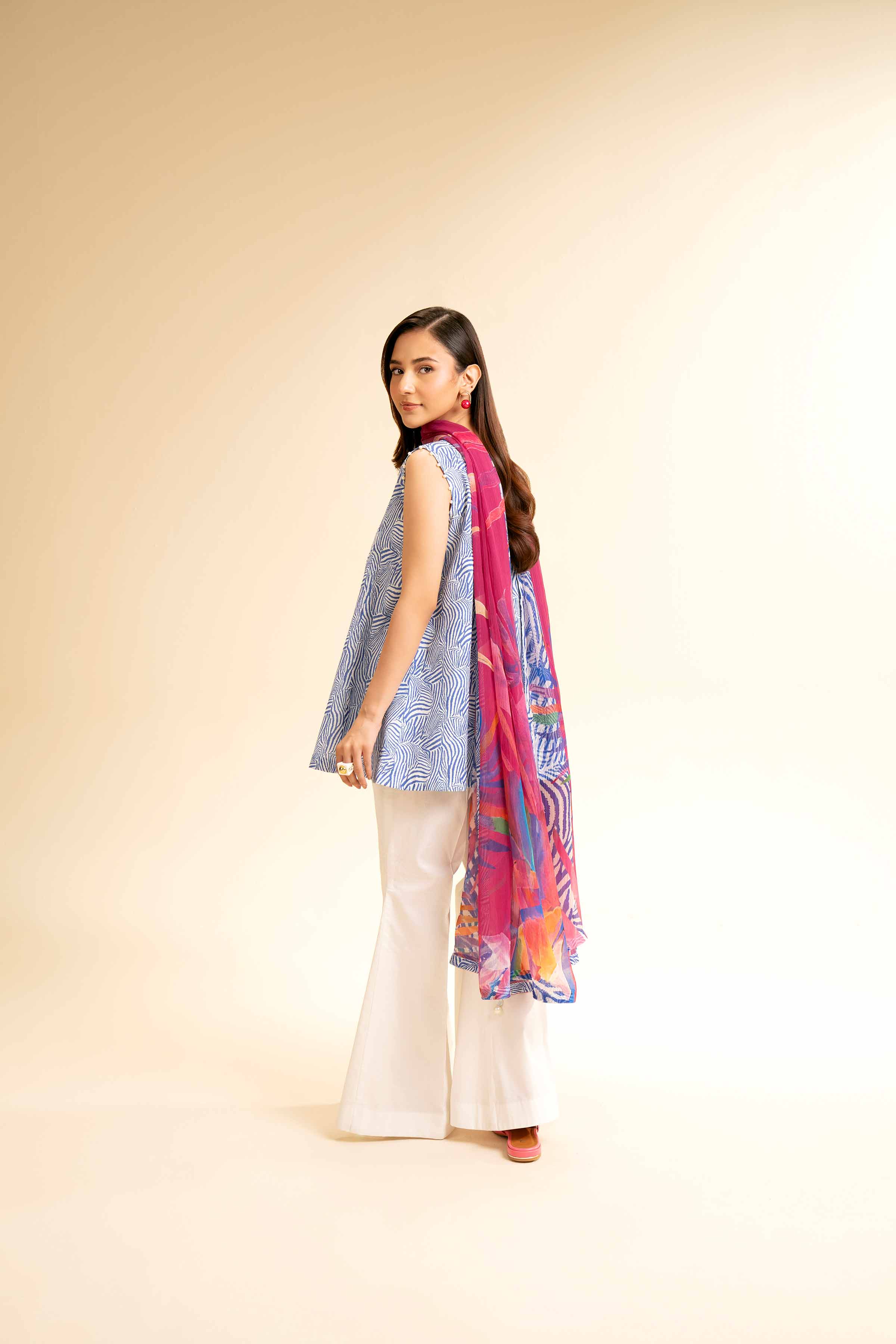 240-3-Piece-Printed-Suit-42501235-3.jpg 3 Piece - Printed Suit - 42501235