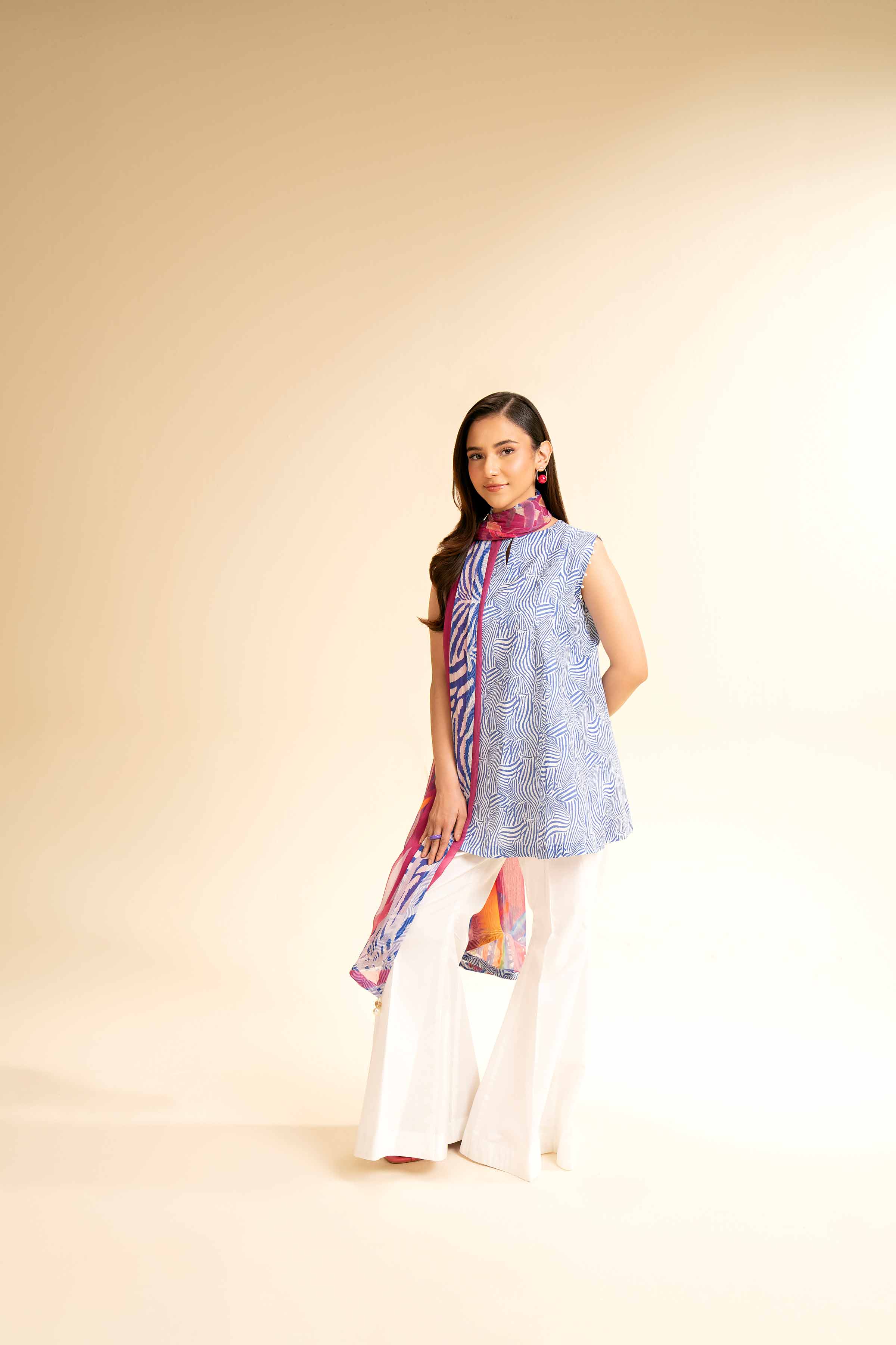 240-3-Piece-Printed-Suit-42501235-5.jpg 3 Piece - Printed Suit - 42501235