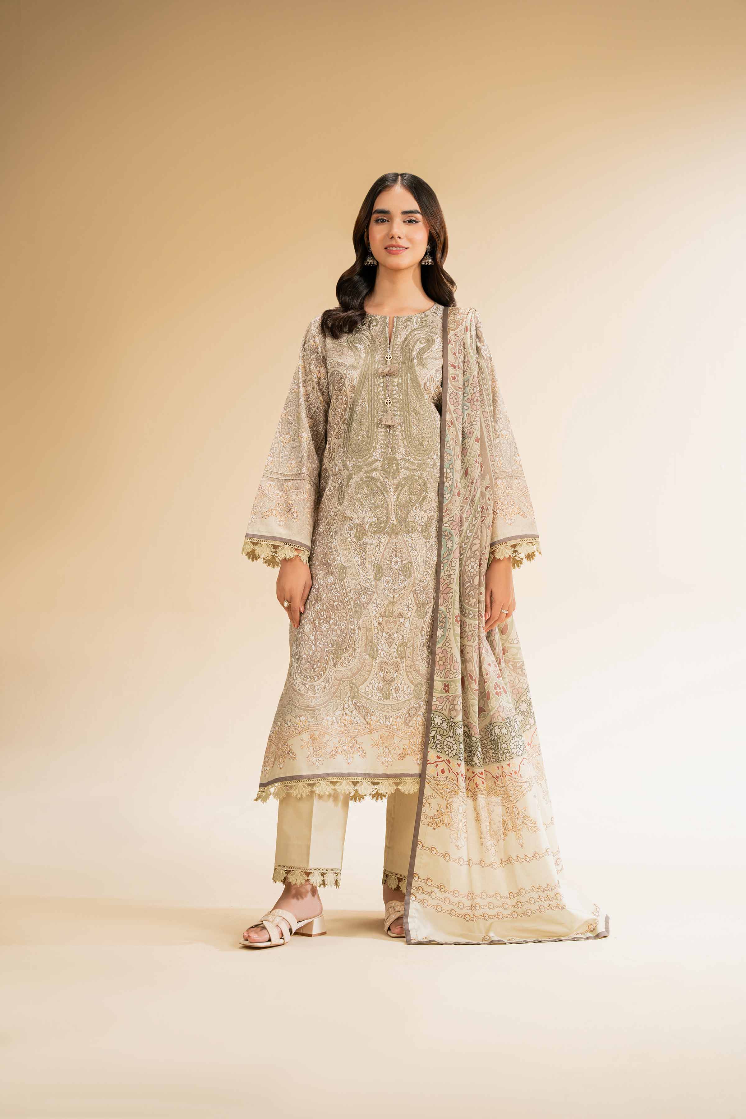 241-3-Piece-Digital-Printed-Embroidered-Suit-42501432-6.jpg 3 Piece - Digital Printed Embroidered Suit - 42501432