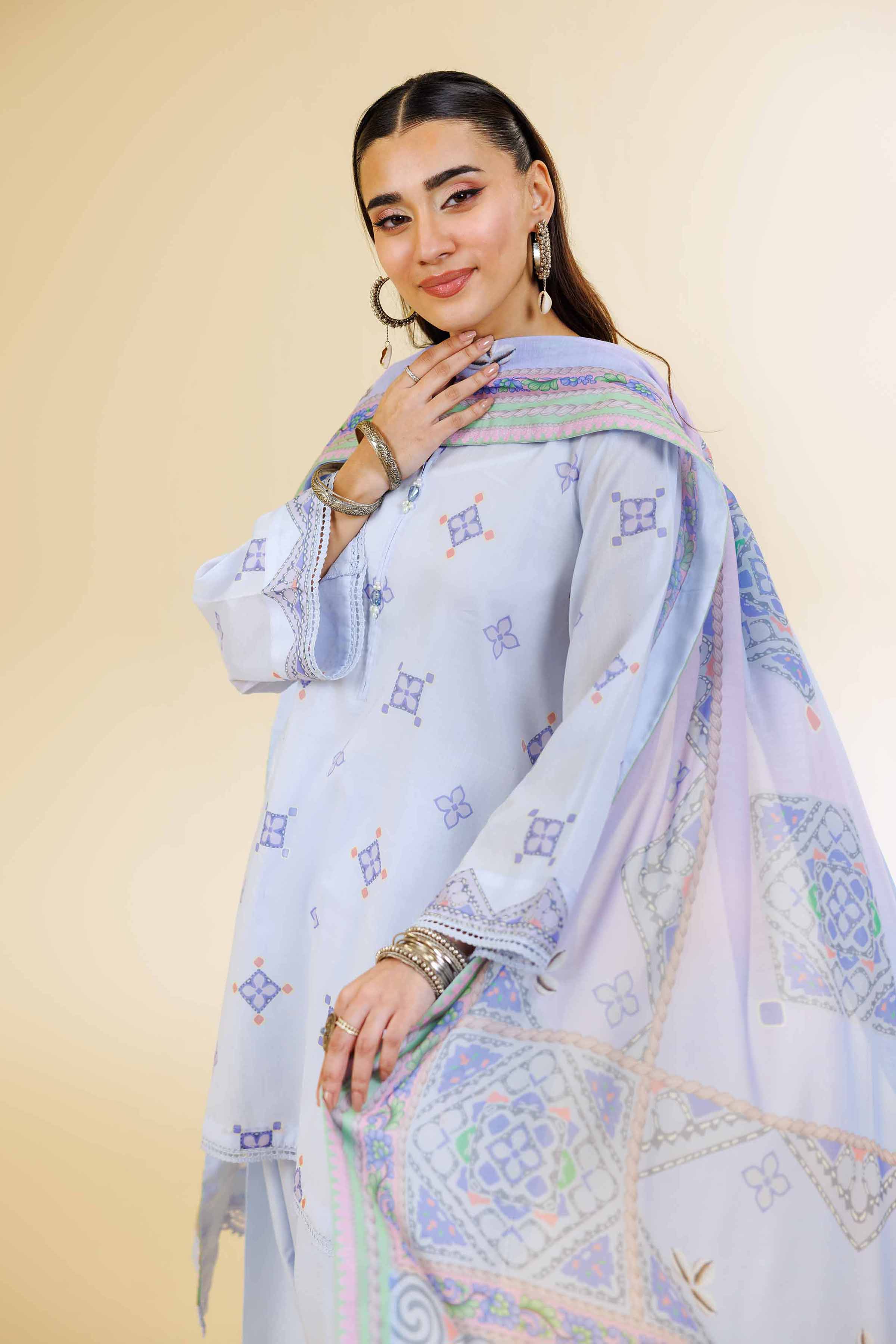 243-3-Piece-Printed-Suit-42501457-4.jpg 3 Piece - Printed Suit - 42501457