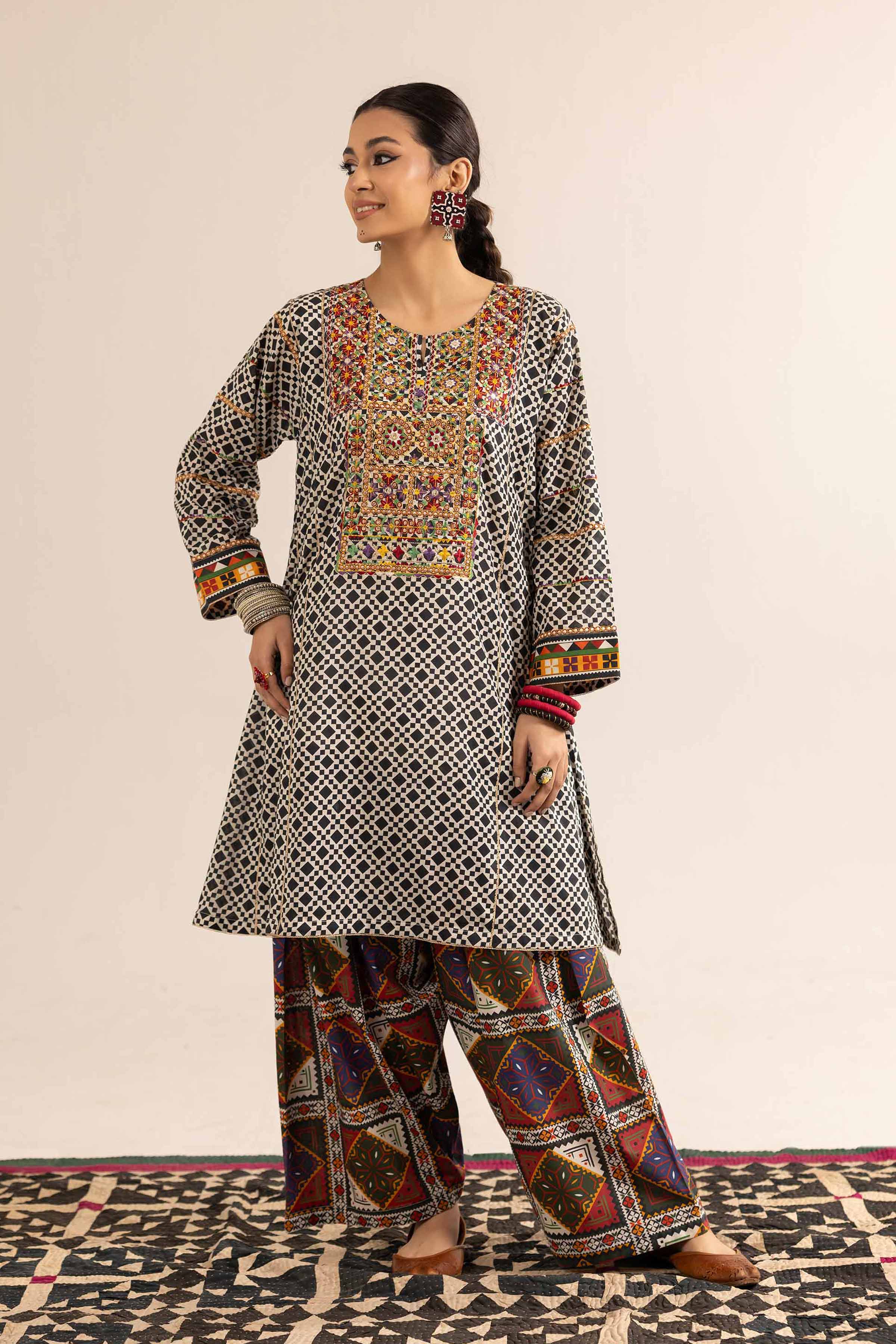 2 Piece - Printed Embroidered Suit - PE25-147