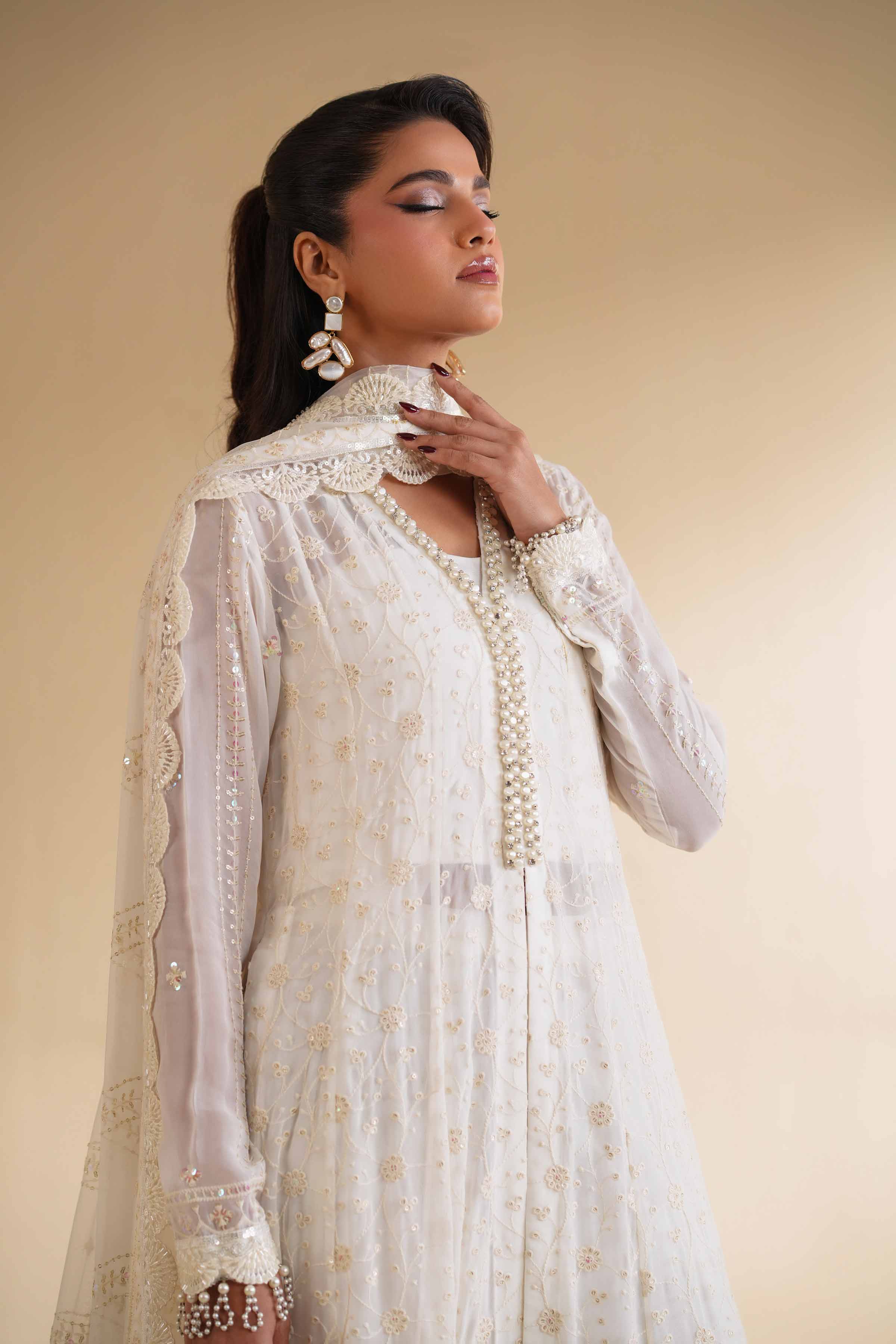 3196-3-Piece-Dyed-Embroidered-Suit-42501507-4.jpg 3 Piece - Dyed Embroidered Suit - 42501507