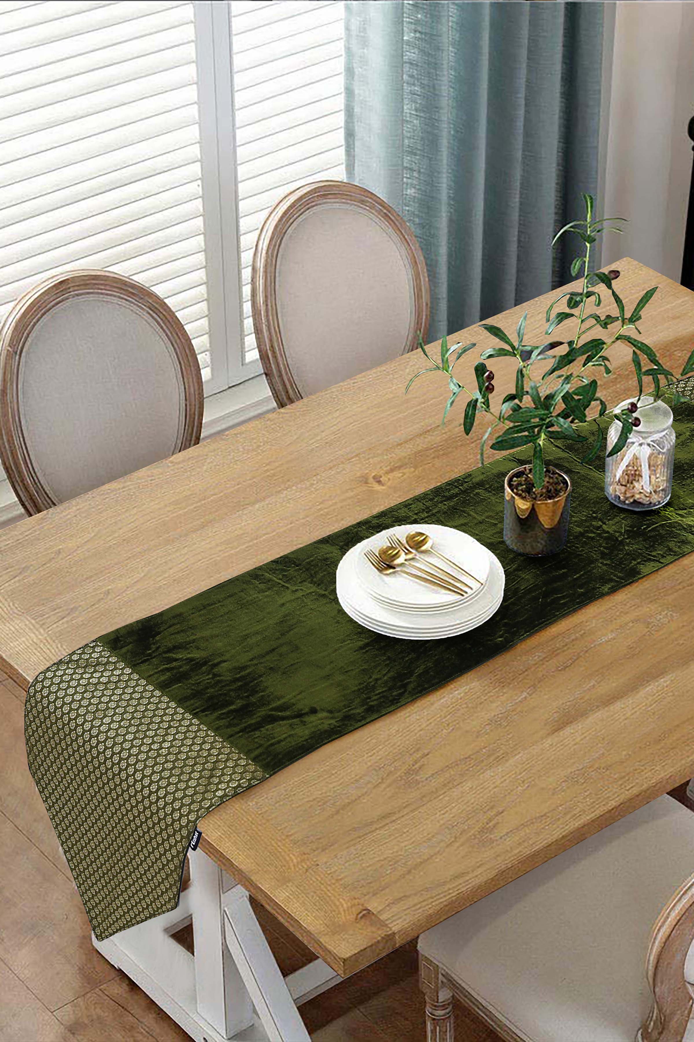 Emarlad Table Runner - 1 Piece