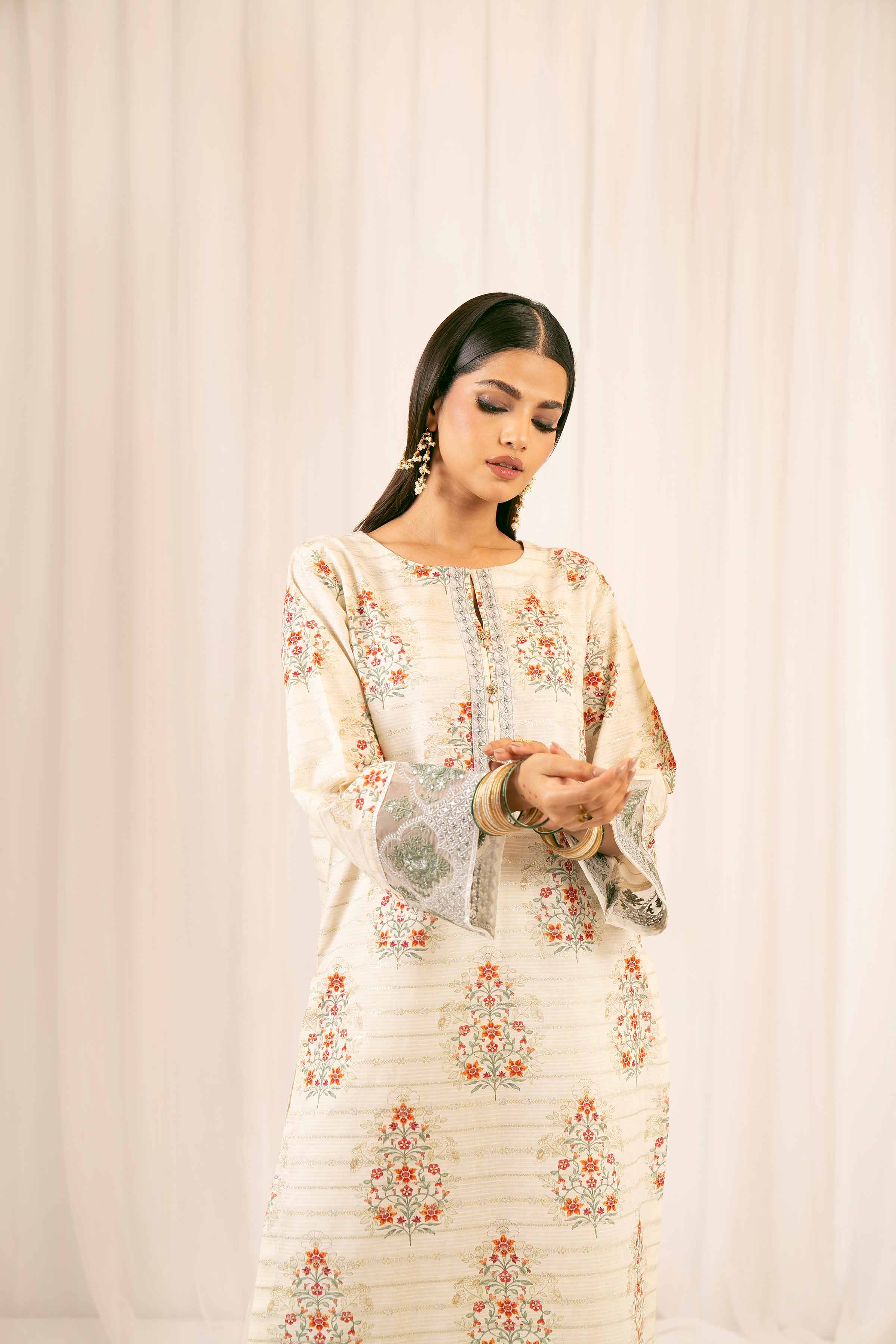 3553-2-Piece-Printed-Embroidered-Suit-PFE25-24-6.jpg 2 Piece - Printed Embroidered Suit - PFE25-24