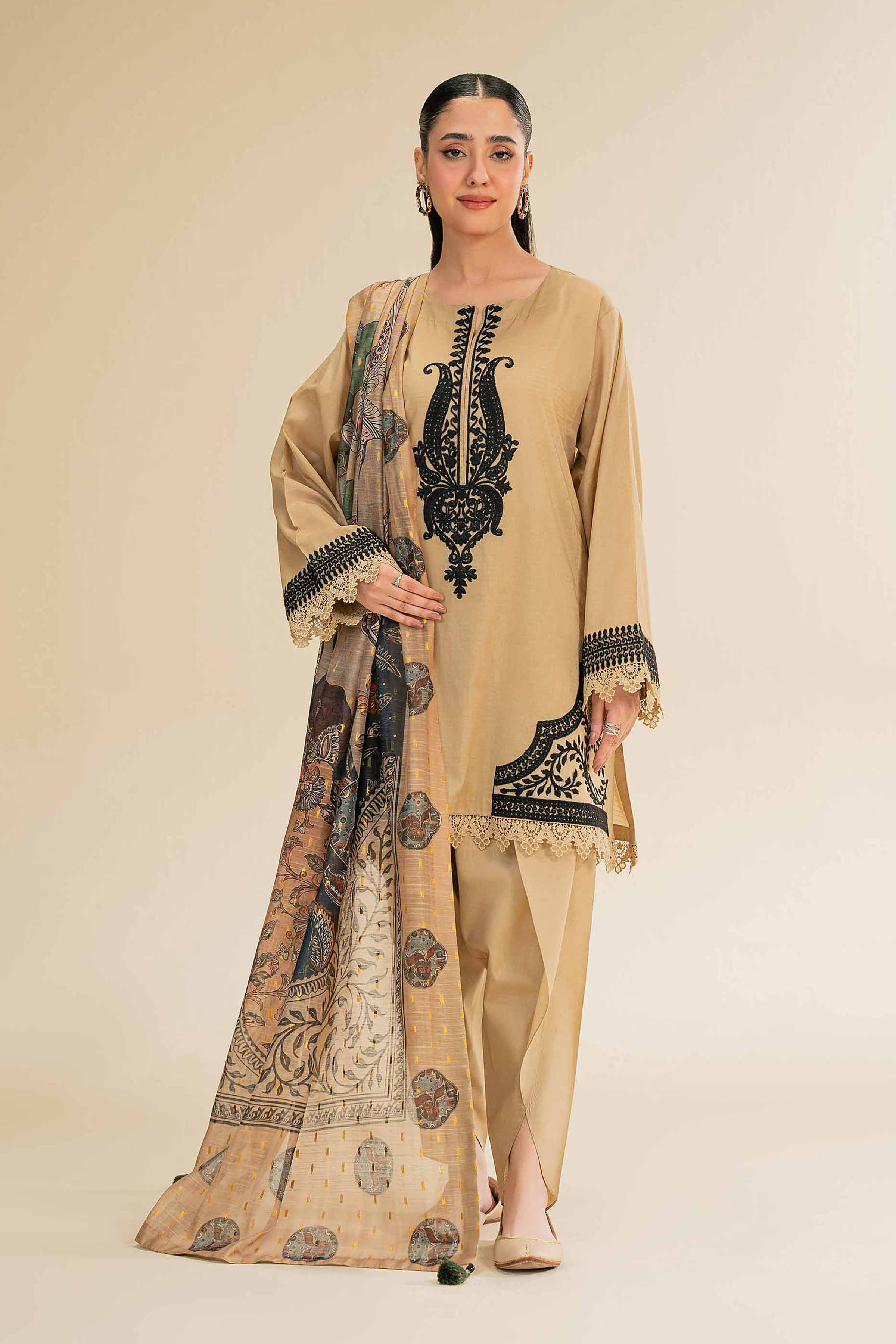 363-3-Piece-Embroidered-Suit-42501440-2.jpg 3 Piece - Embroidered Suit - 42501440