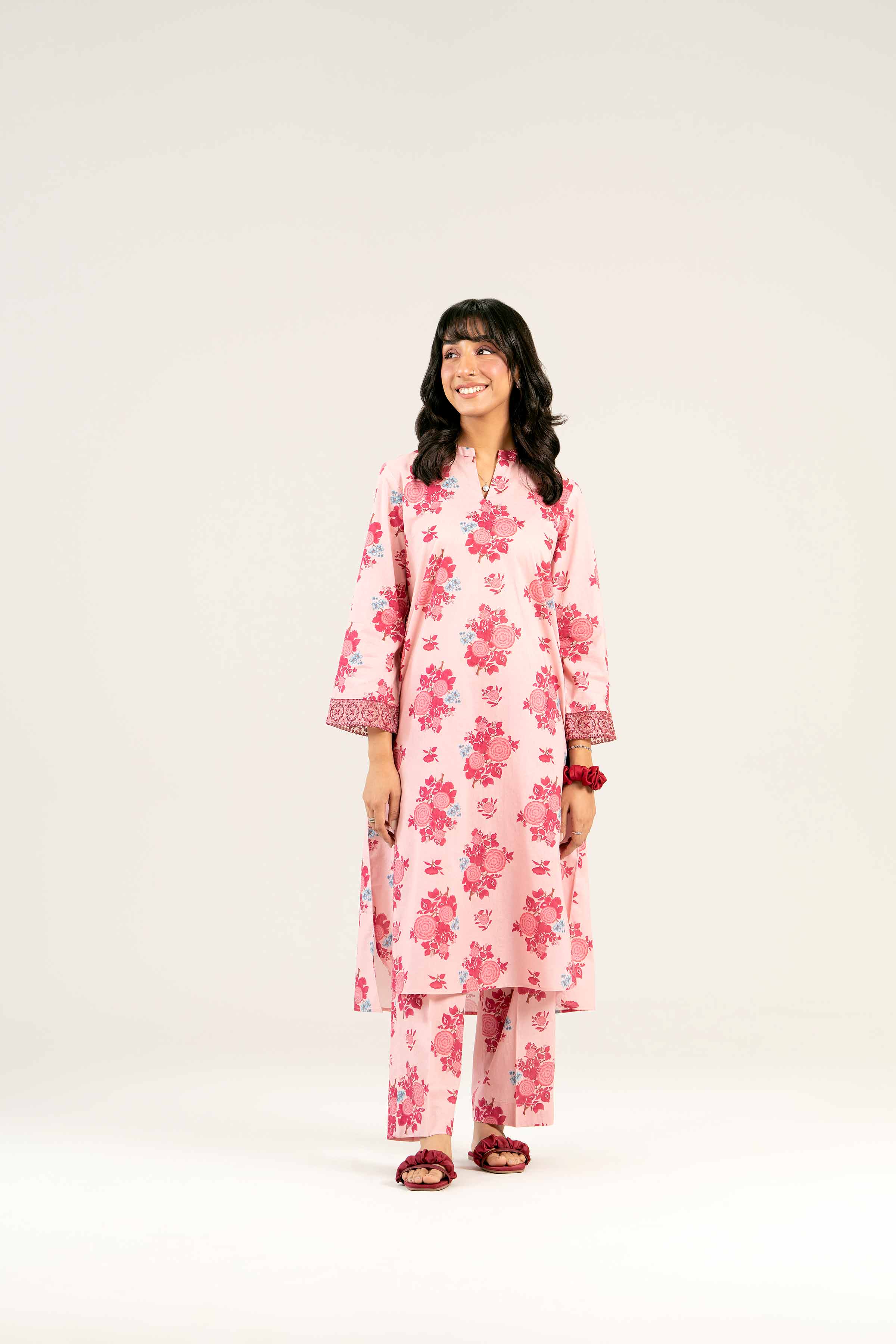 3833-2-Piece-Printed-Embroidered-Suit-PS25-29-4.jpg 2 Piece - Printed Embroidered Suit - PS25-29
