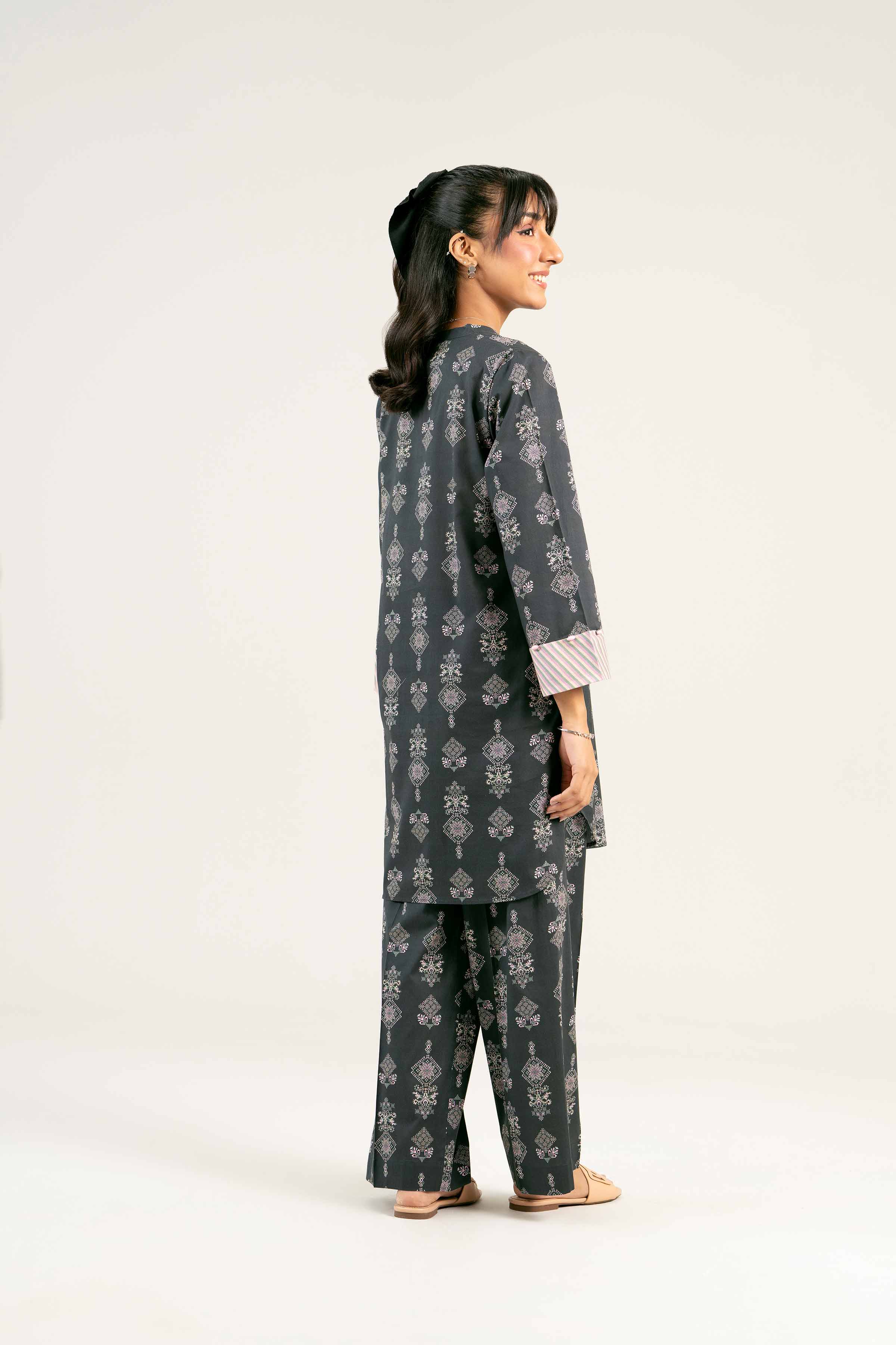 4028-2-Piece-Printed-Suit-PS25-14-3.jpg 2 Piece - Printed Suit - PS25-14