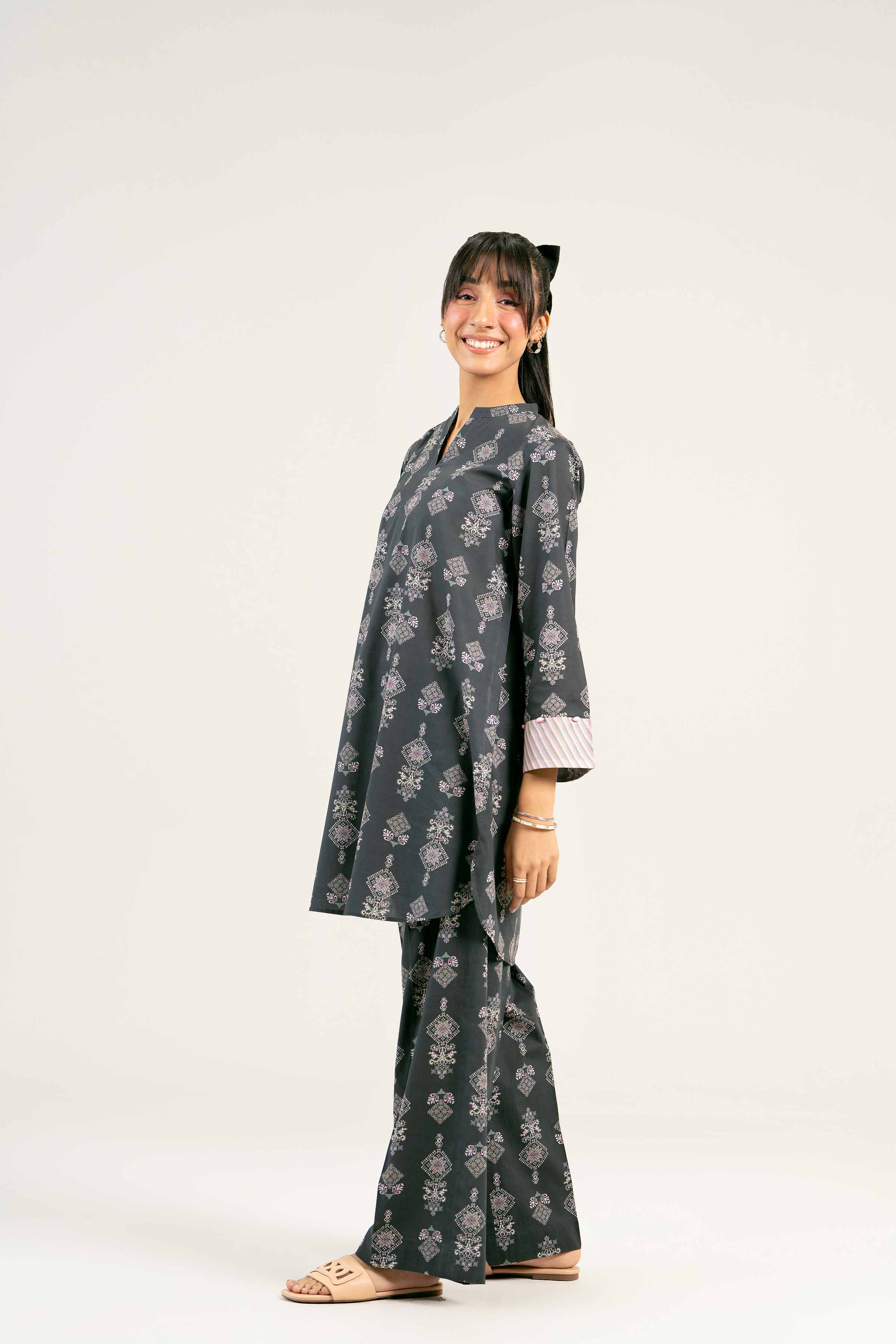 4028-2-Piece-Printed-Suit-PS25-14-4.jpg 2 Piece - Printed Suit - PS25-14