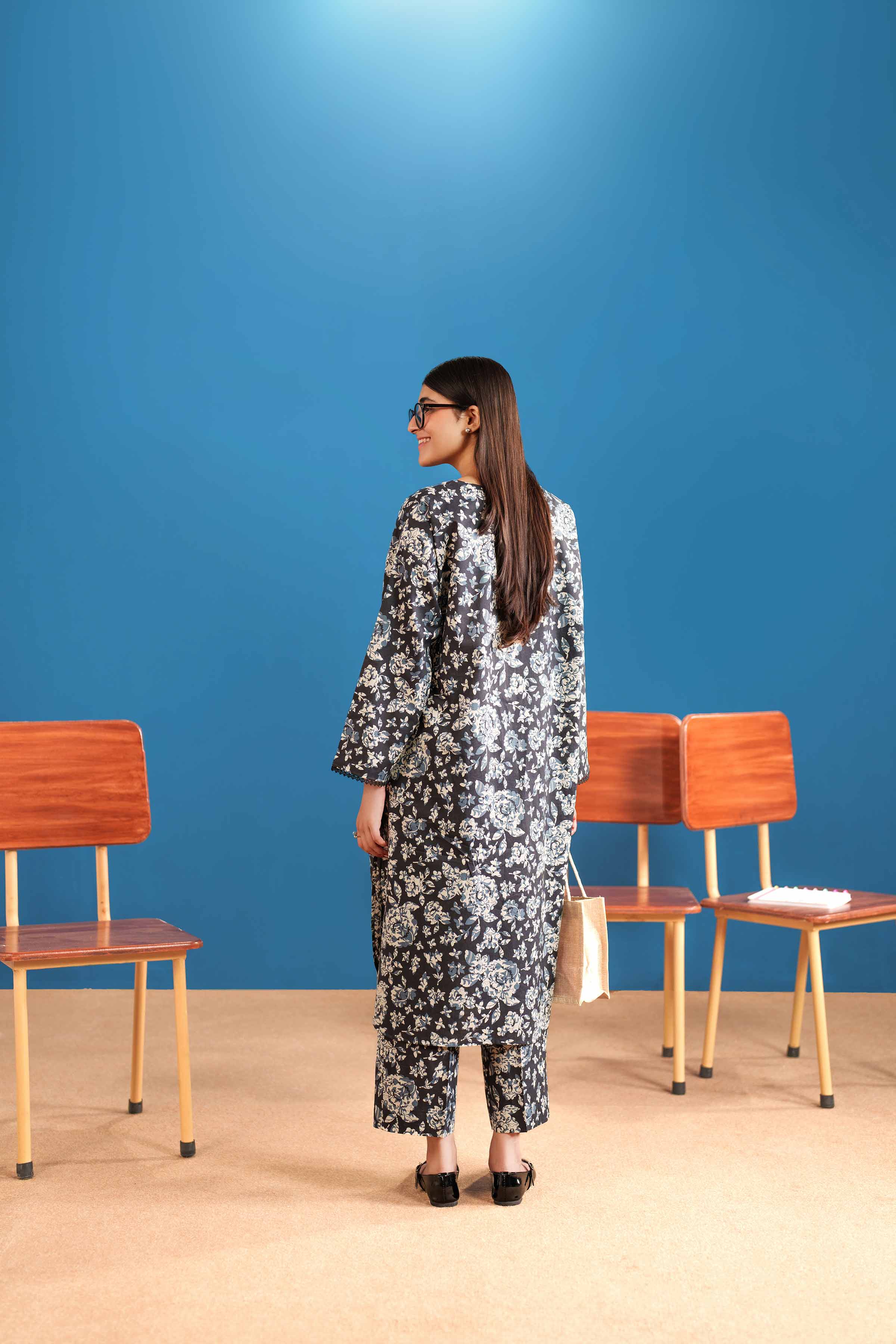 4587-2-Piece-Printed-Suit-PE25-532-3.jpg 2 Piece - Printed Suit - PE25-532