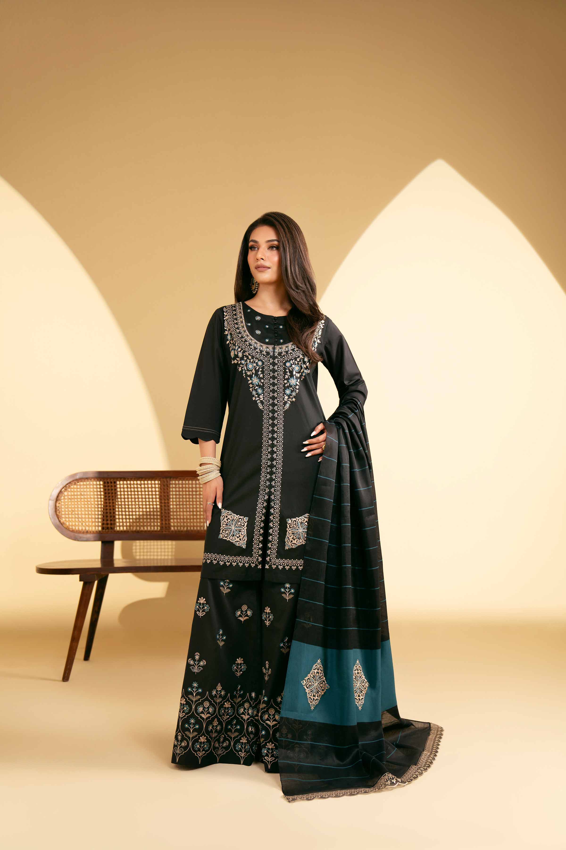 4780-3-Piece-Embroidered-Suit-KFE25-71-3.jpg 3 Piece - Embroidered Suit - KFE25-71