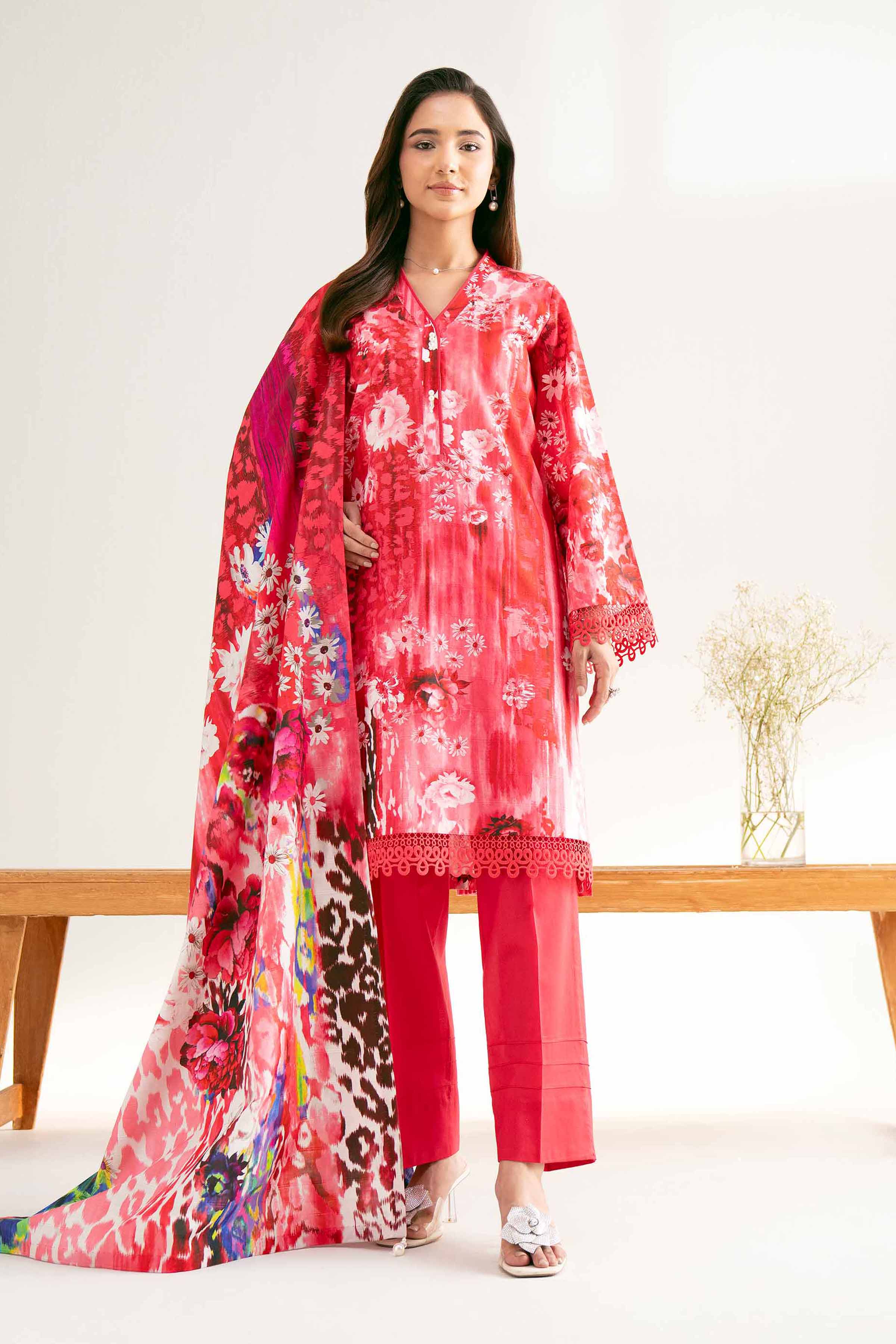520-3-Piece-Printed-Loose-Fabric-42503424-2.jpg 3 Piece - Printed Loose Fabric - 42503424