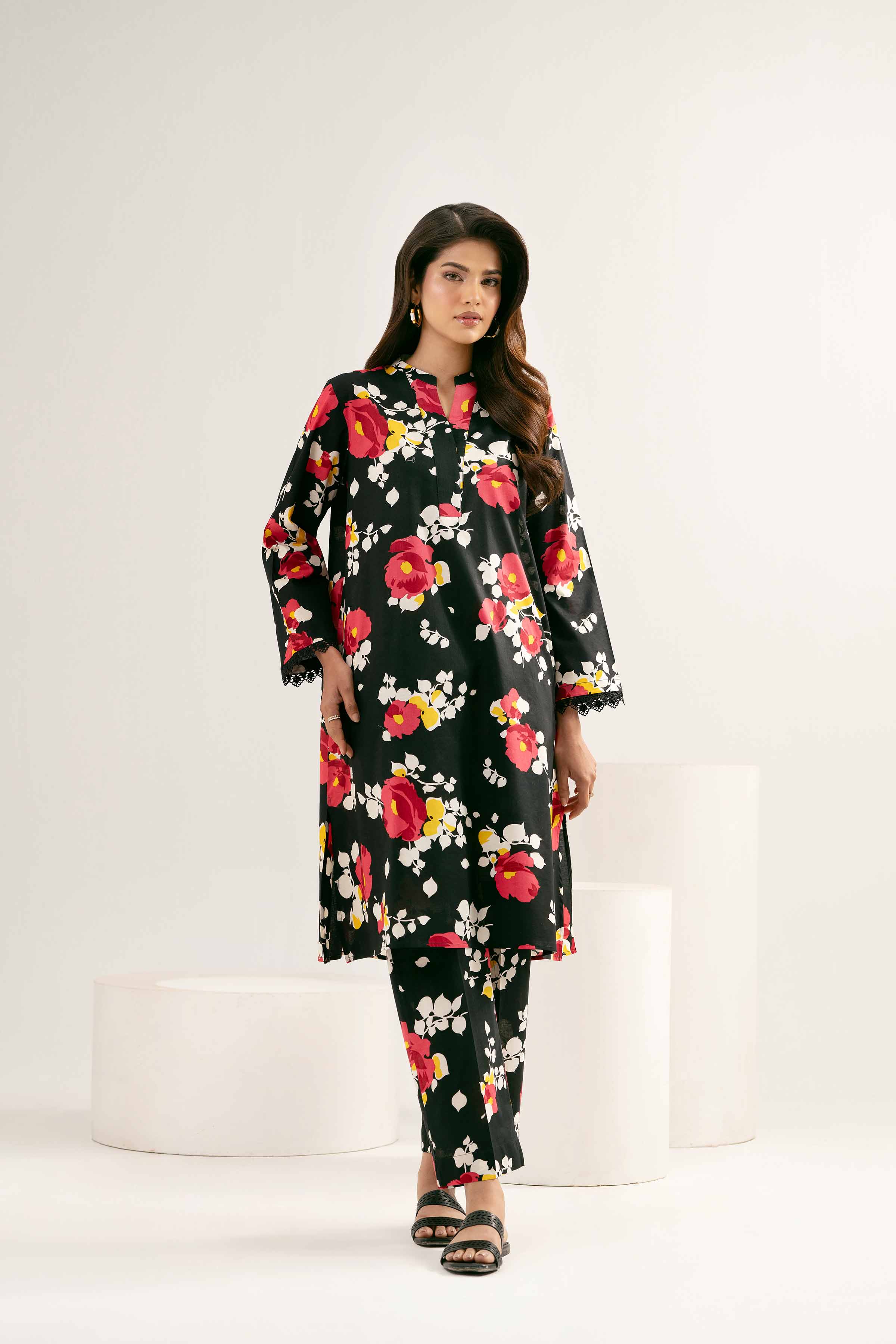 5492-2-Piece-Printed-Suit-PE25-392-4.jpg 2 Piece - Printed Suit - PE25-392