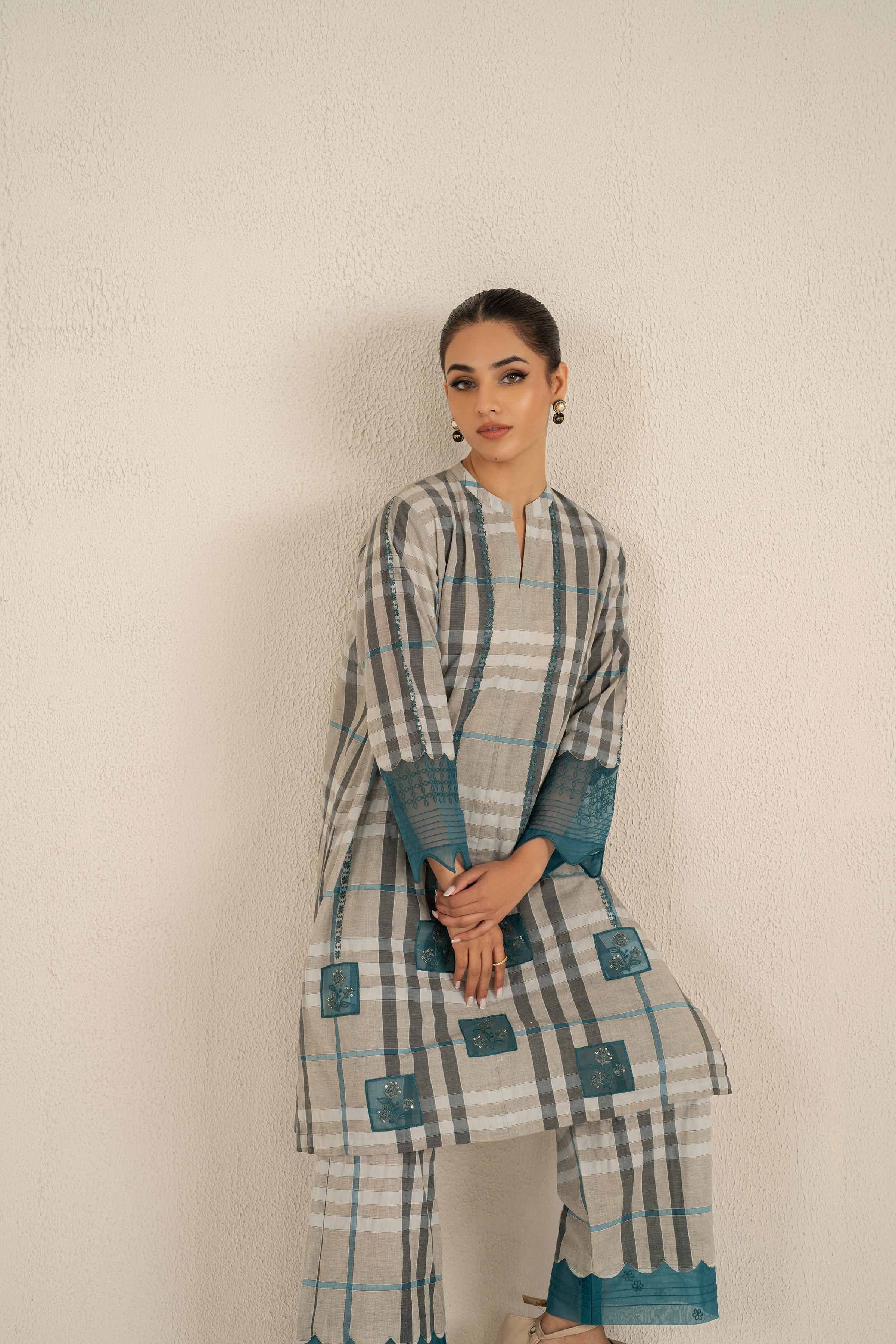 5546-2-Piece-Printed-Embroidered-Suit-KFS25-23-8.jpg 2 Piece - Printed Embroidered Suit - KFS25-23