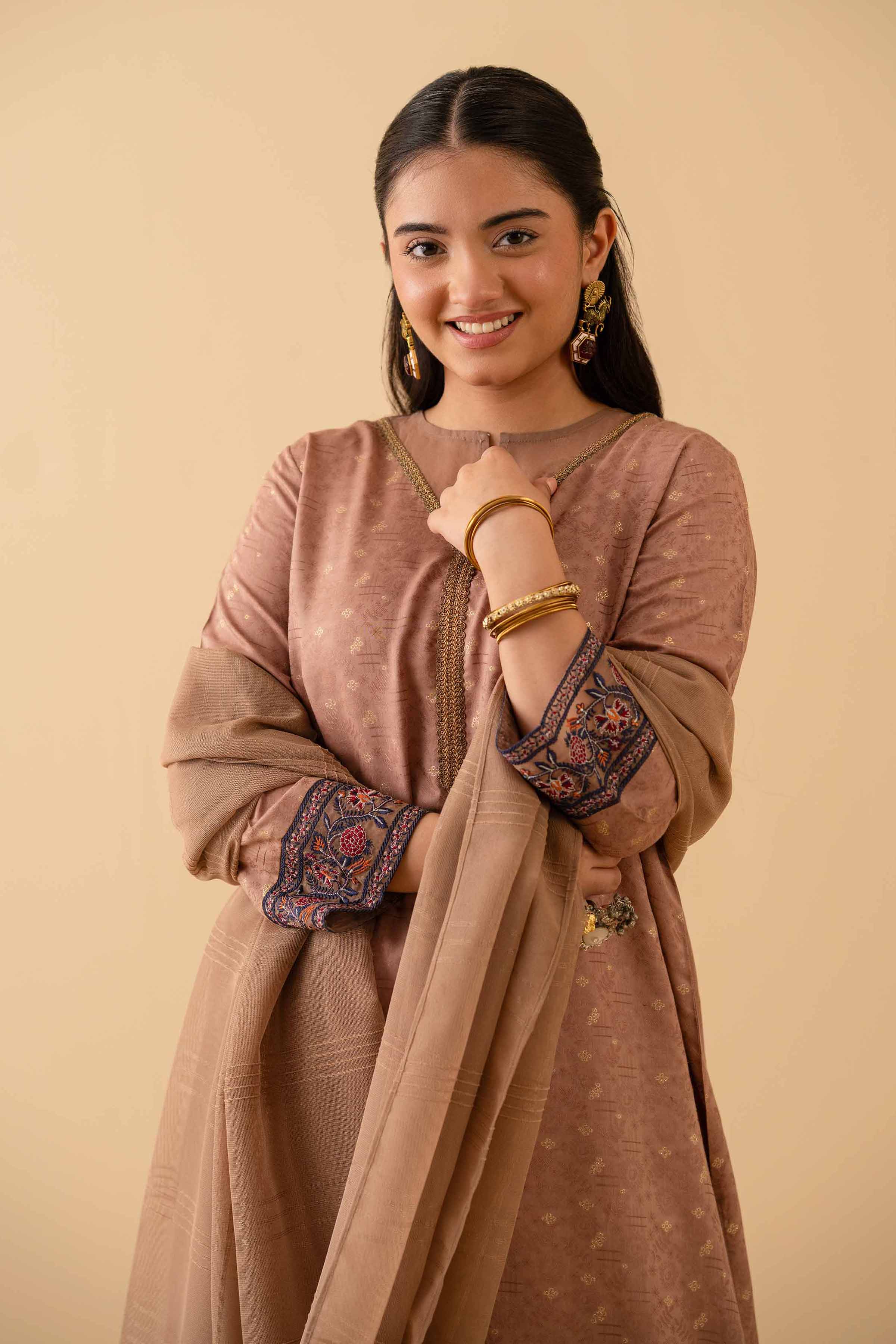 2 Piece - Embroidered Suit - PE25-384