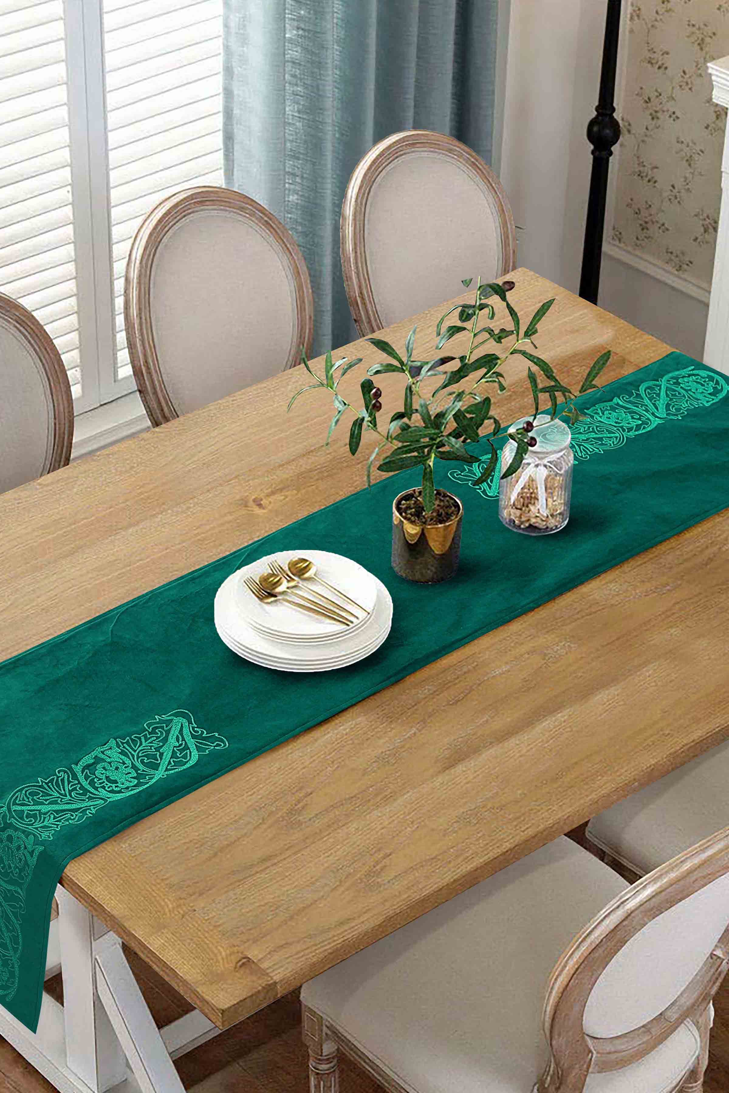 Palma Embroidered Table Runner - 1 Piece