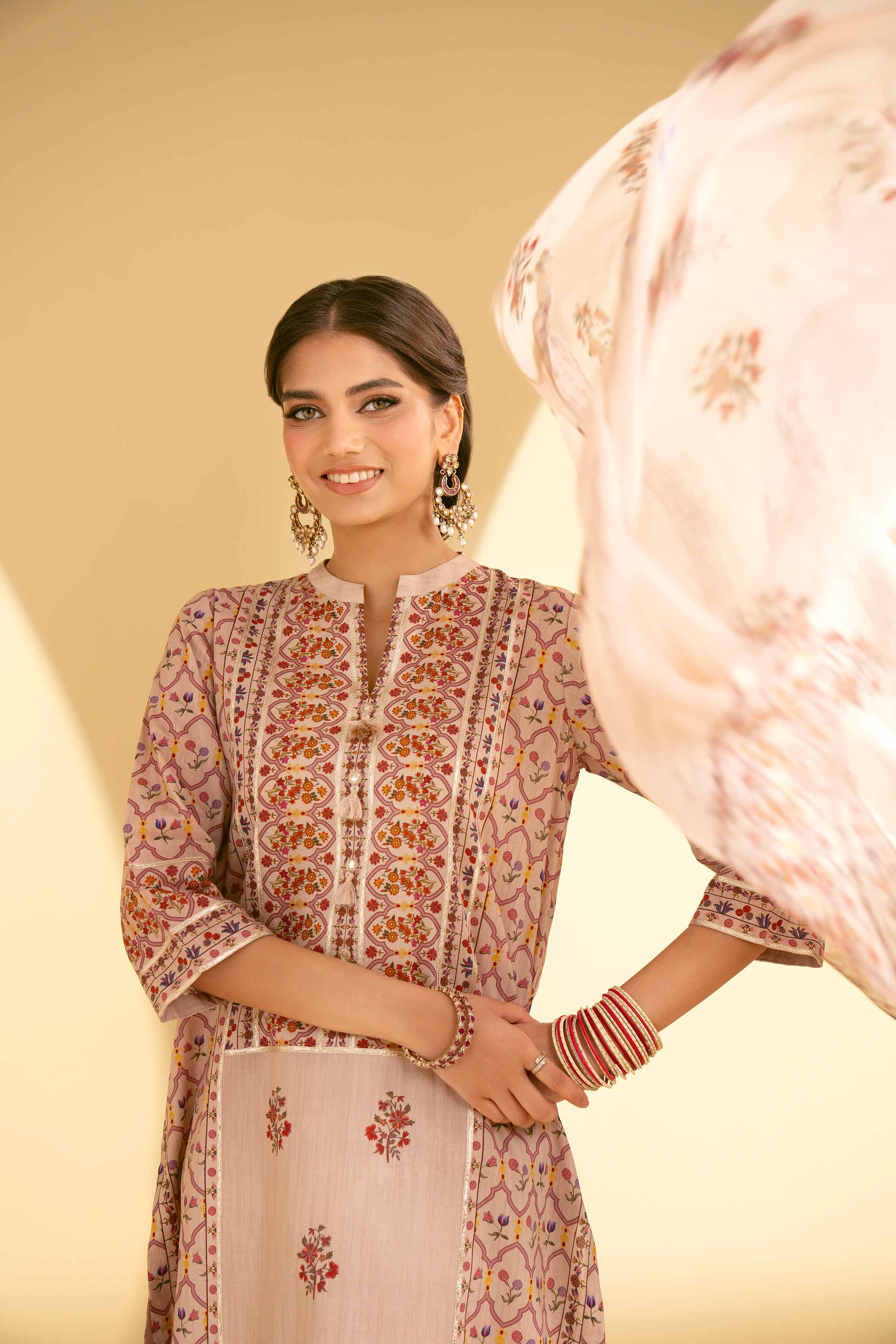 7019-3-Piece-Printed-Suit-KFE25-81-4.jpg 3 Piece - Printed Suit - KFE25-81
