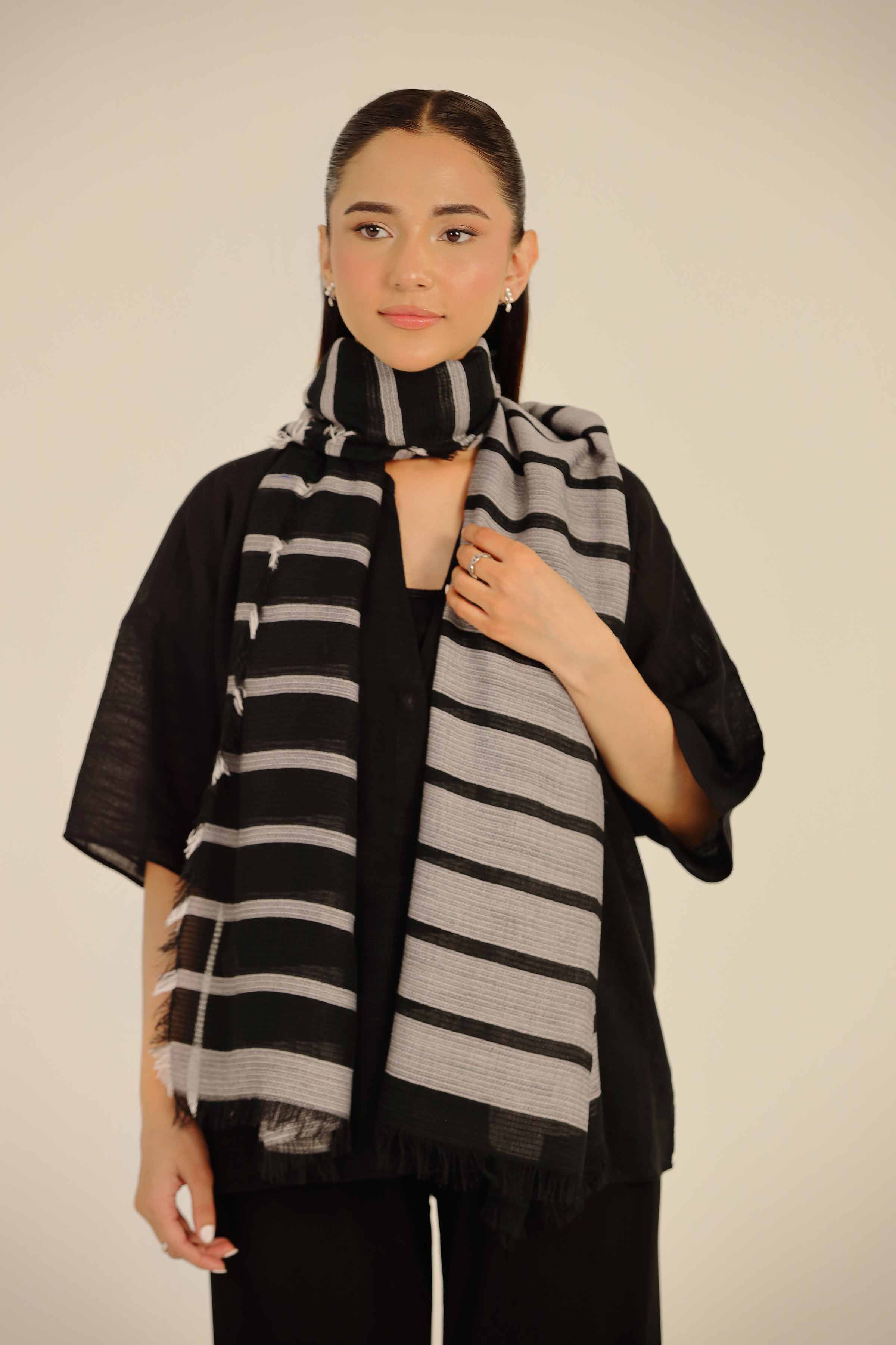 Grey Women Scarf-442662111
