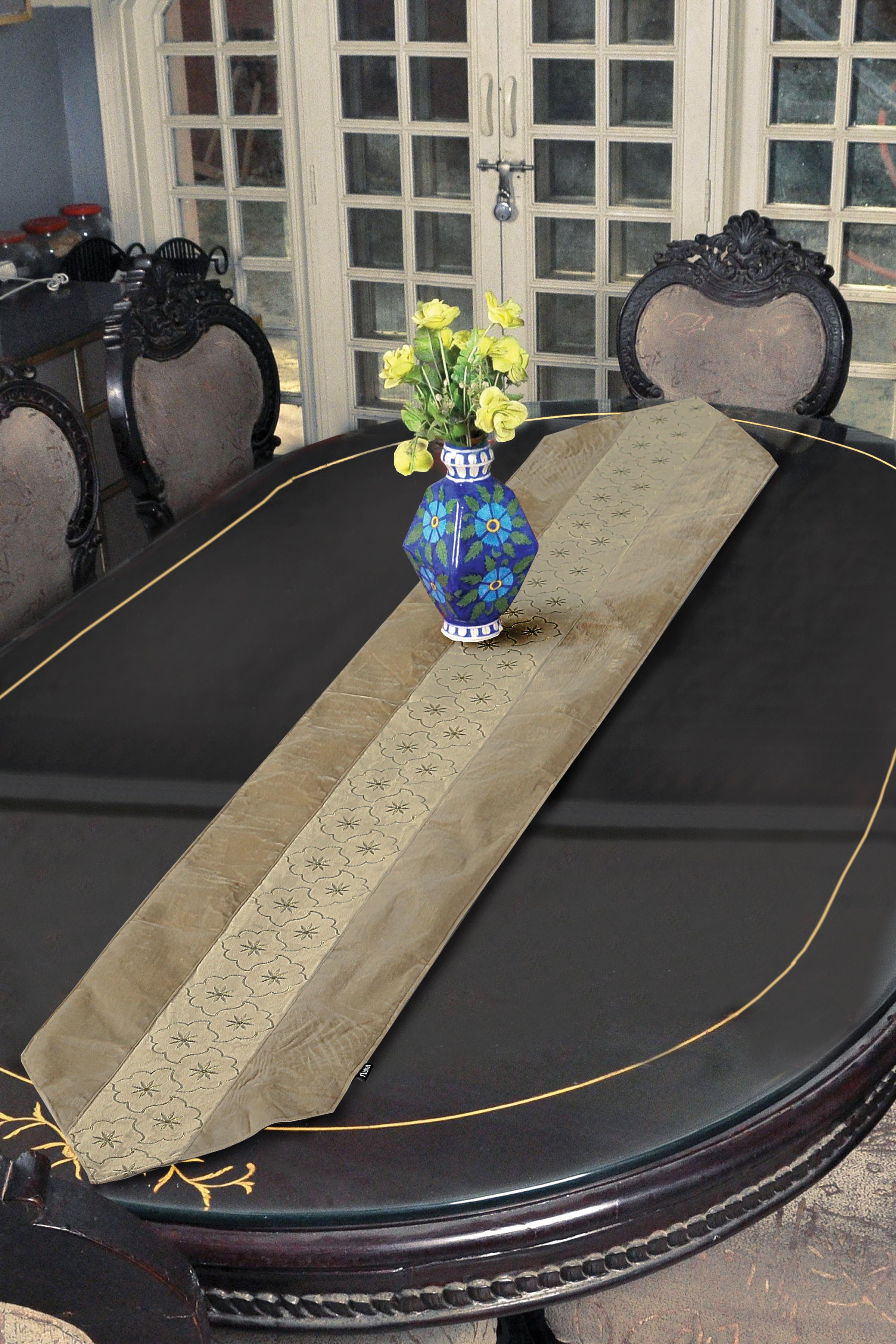 7465-Vanila-Table-Runner-1-Piece-1.jpg Vanila Table Runner - 1 Piece