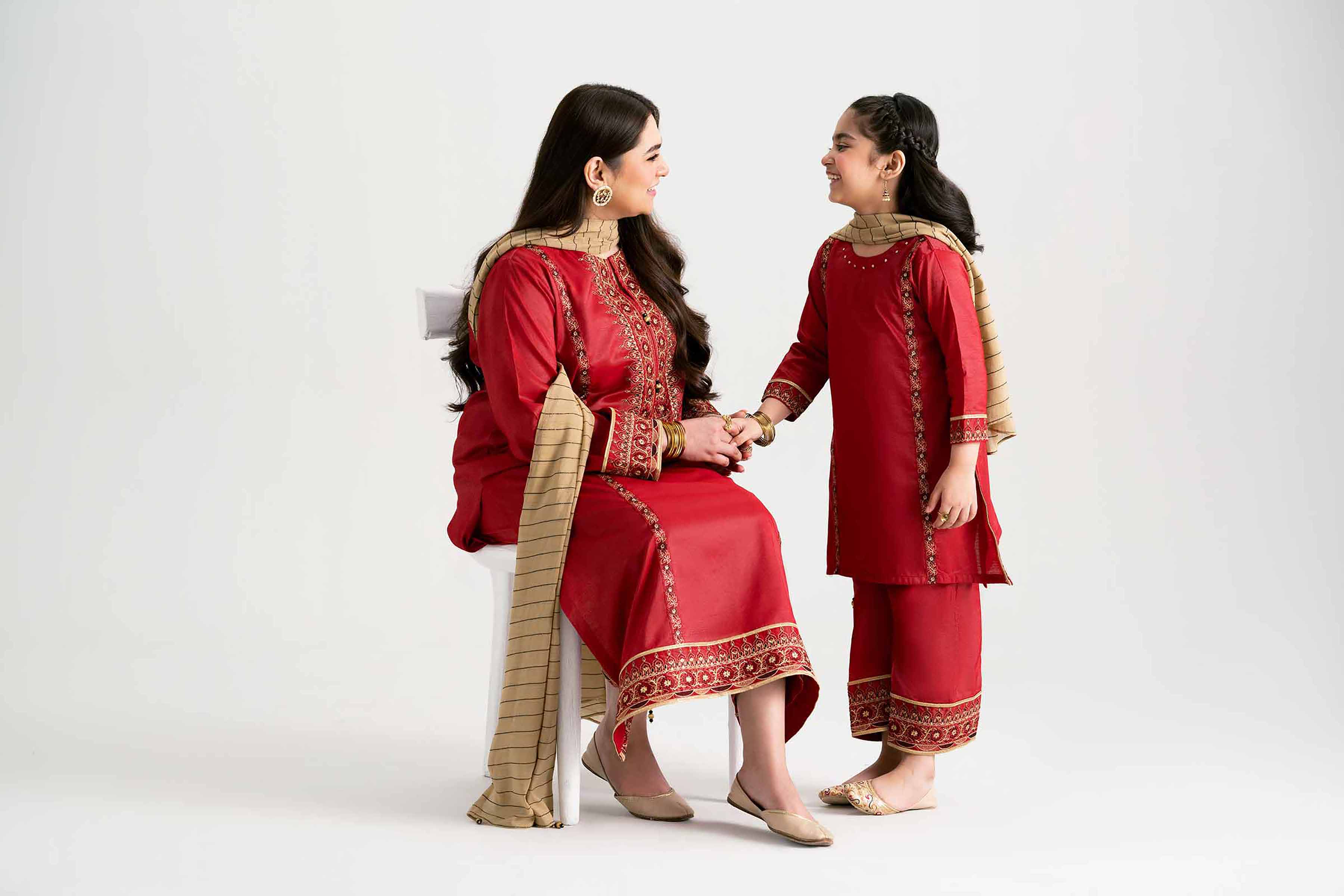 7554-3-Piece-Embroidered-Suit-PMD25-12-M-14.jpg 3 Piece - Embroidered Suit - PMD25-12 M