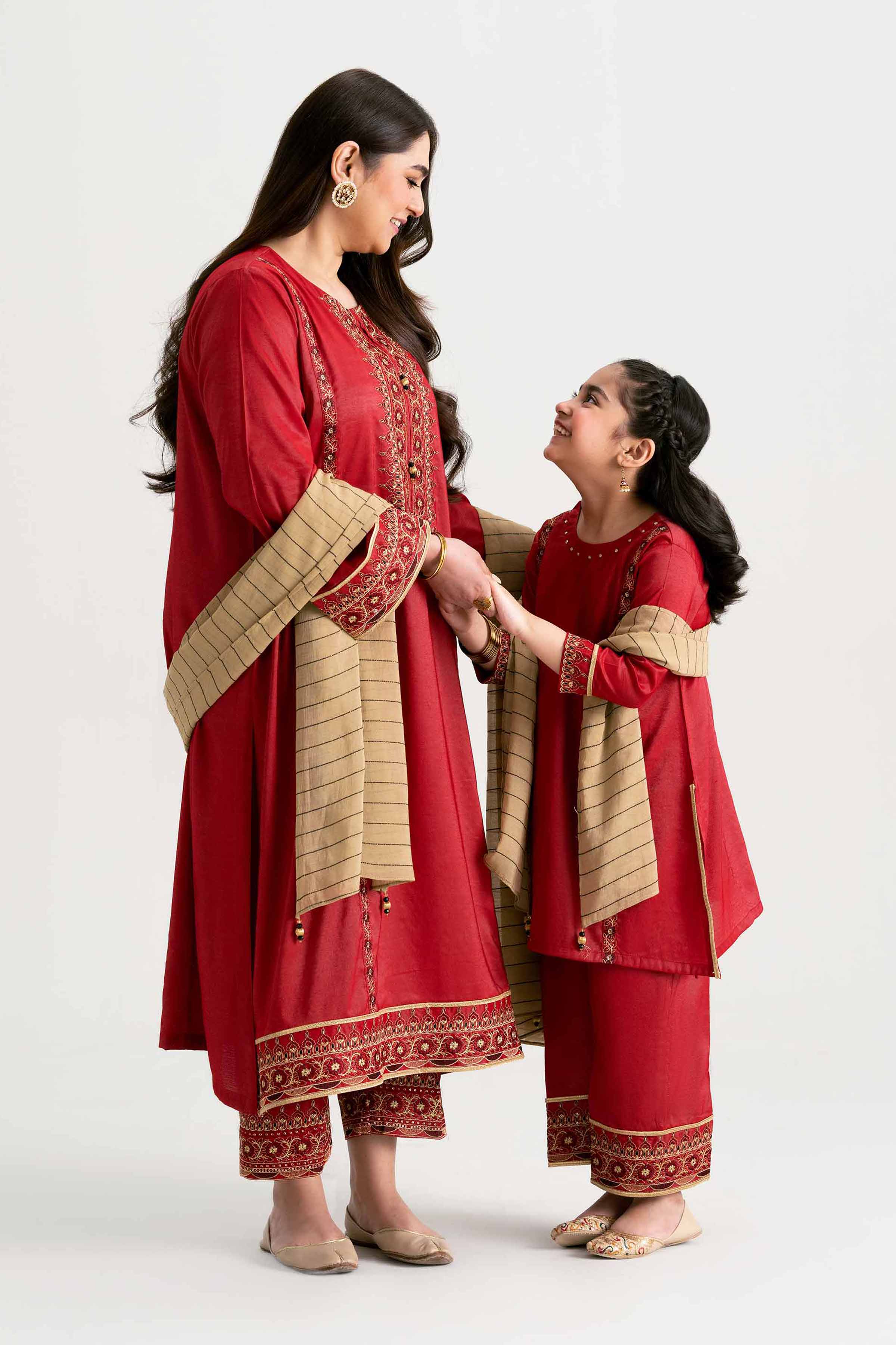 7554-3-Piece-Embroidered-Suit-PMD25-12-M-8.jpg 3 Piece - Embroidered Suit - PMD25-12 M
