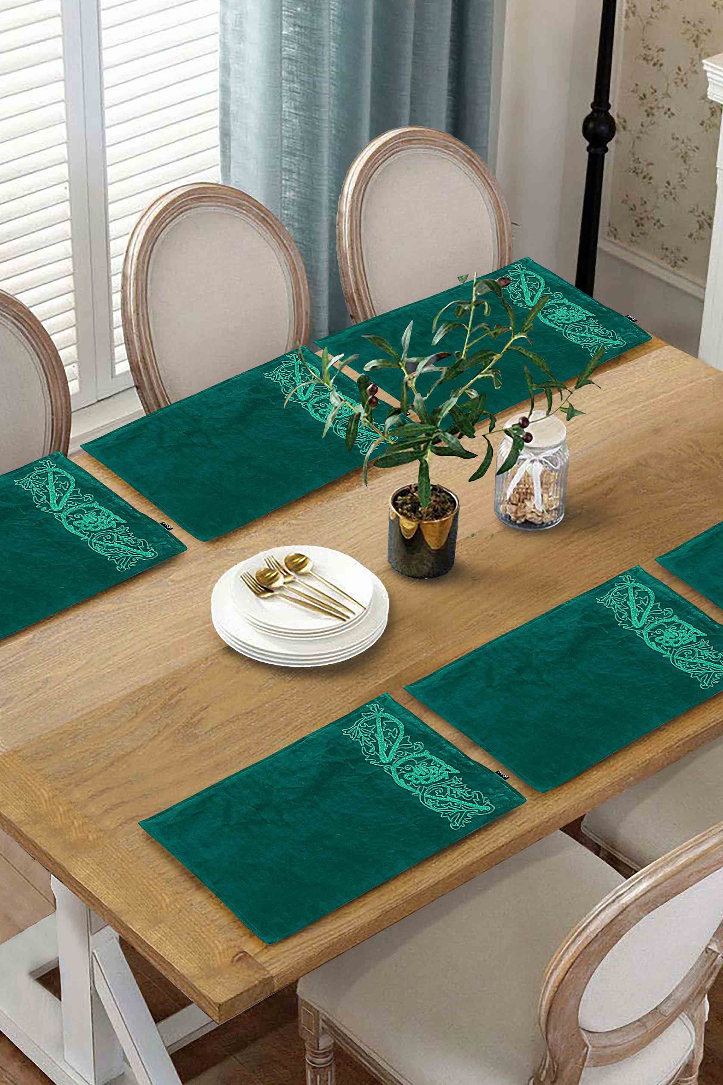Palma Embroidered Placemat Set - 2 Piece