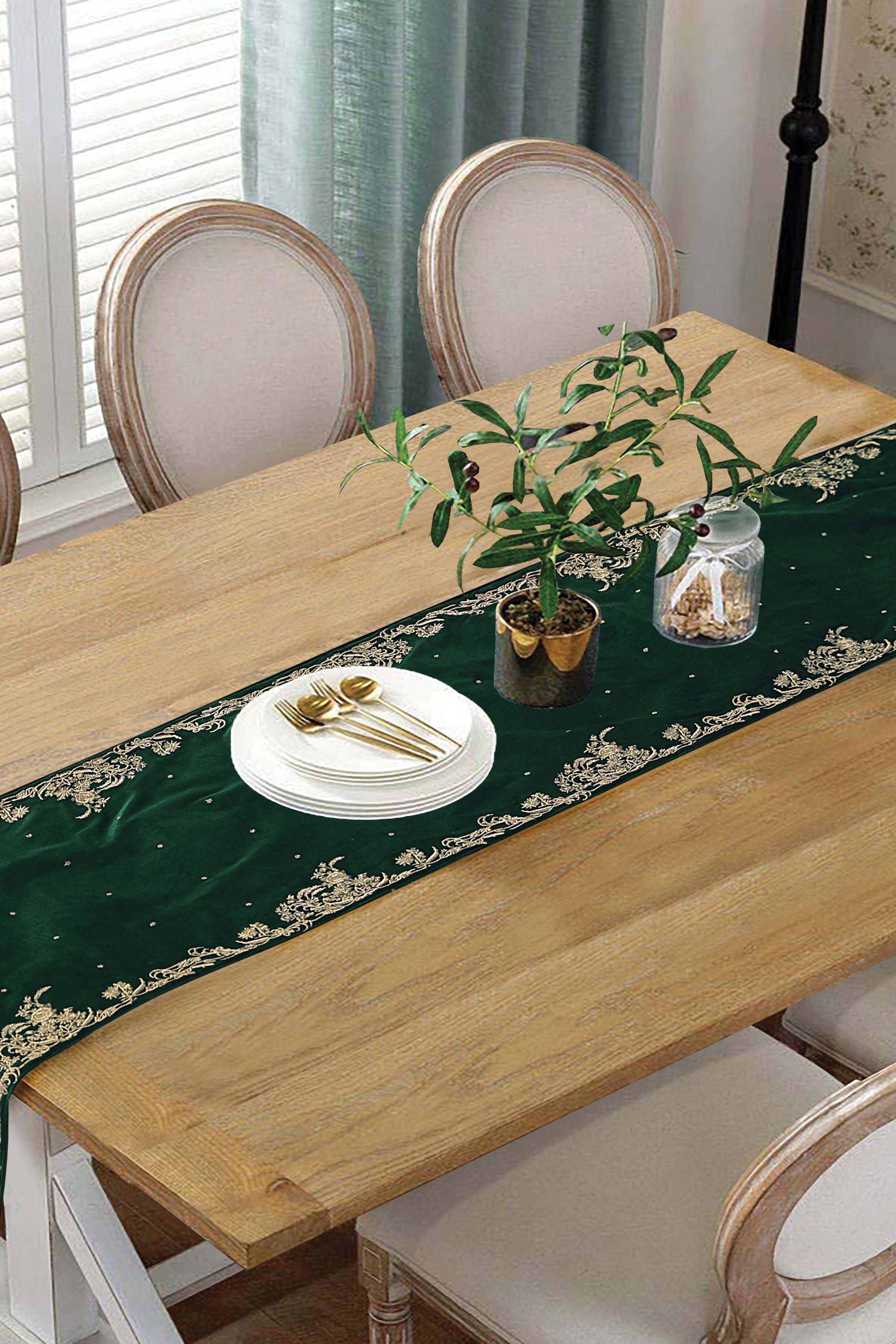 8138-Esmeralda-Table-Runner-1-Piece-1.jpg Esmeralda Table Runner - 1 Piece