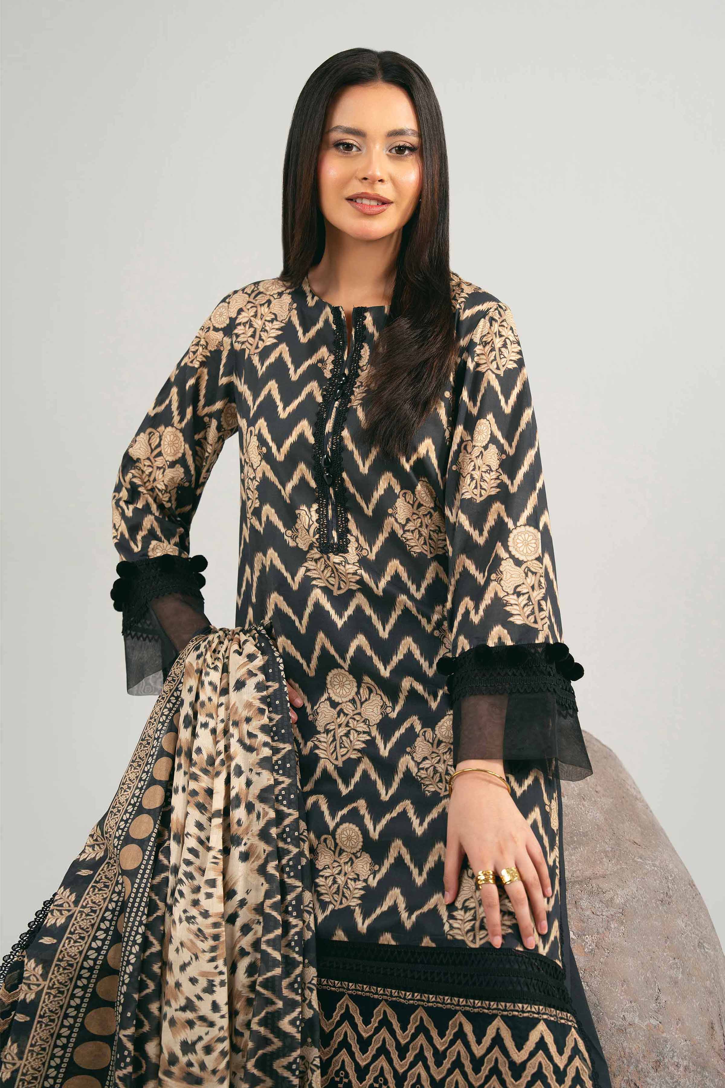8360-3-Piece-Printed-Embroidered-Suit-42502016-1.jpg 3 Piece - Printed Embroidered Suit - 42502016